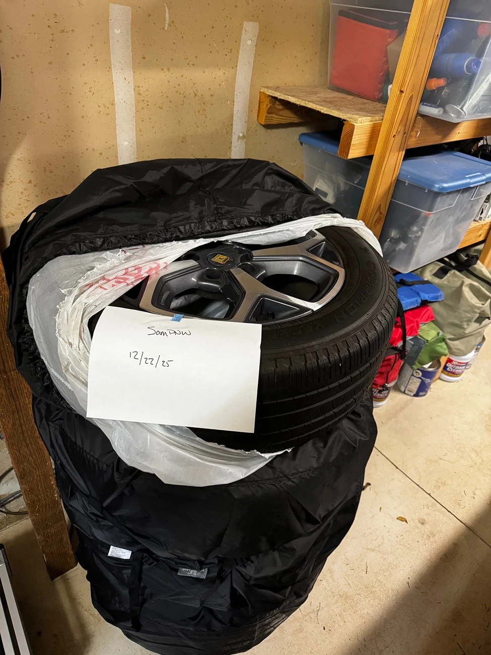 Rivian R1T R1S 21” wheel/tire with aero covers - full set IMG_1649