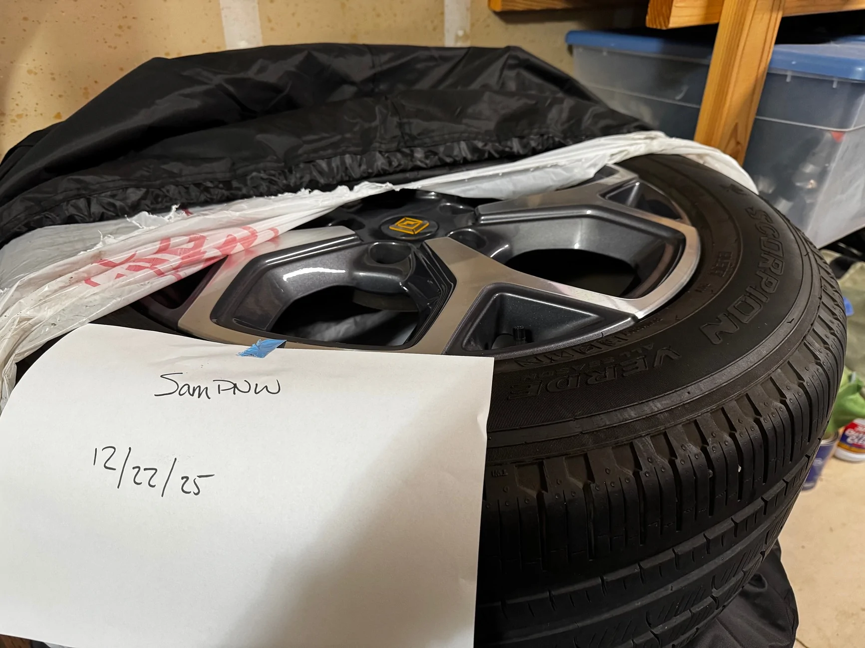 Rivian R1T R1S 21” wheel/tire with aero covers - full set IMG_1651