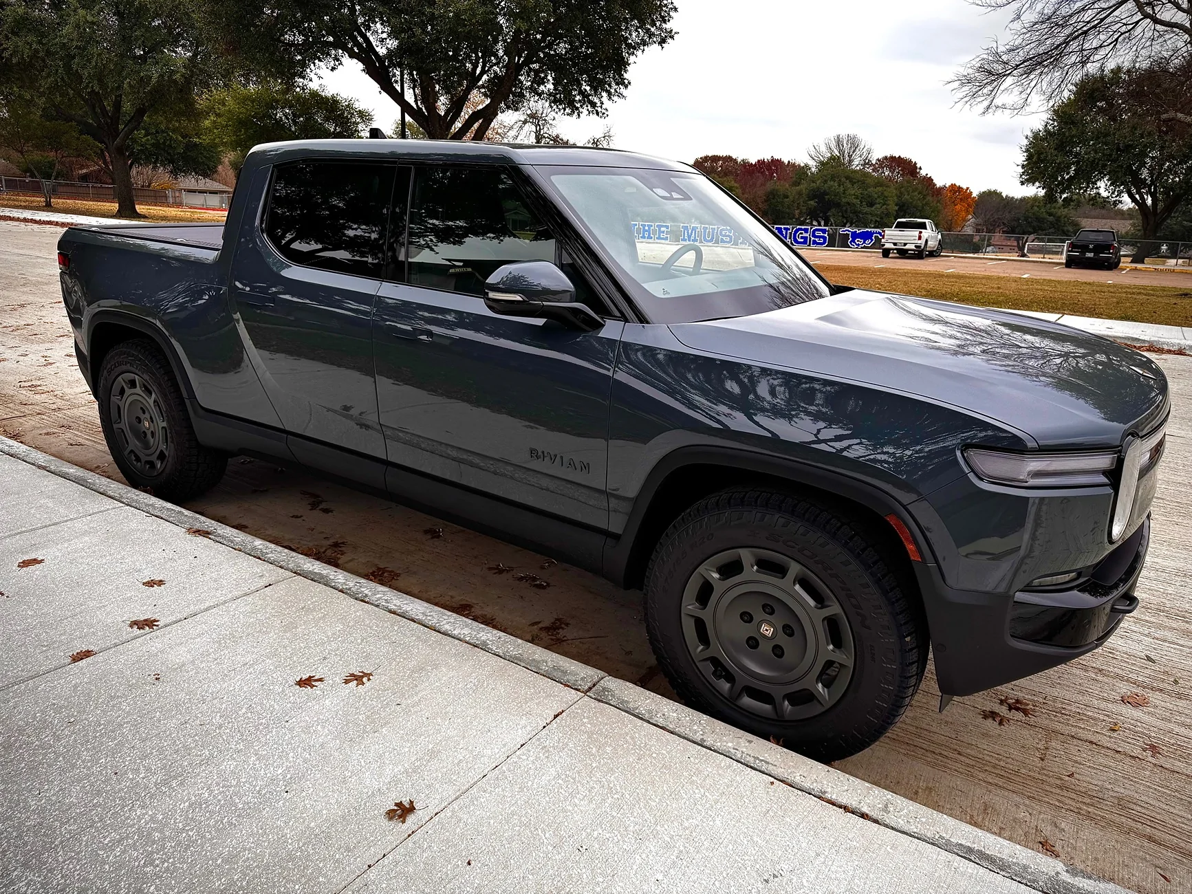 Rivian R1T R1S Considering a new Quad IMG_0828
