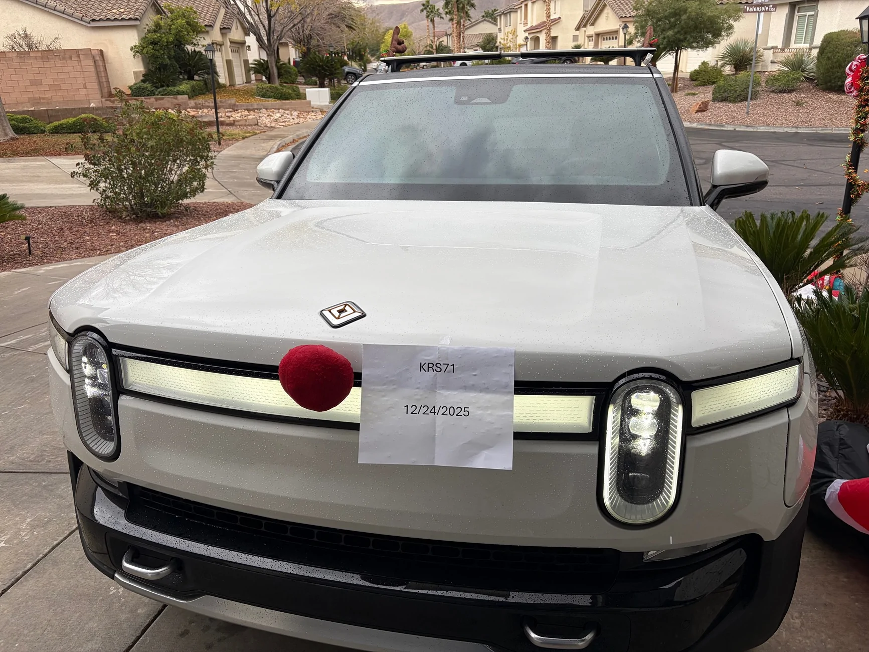 Rivian R1T R1S FS: 2023 R1S 1766614369619-z3