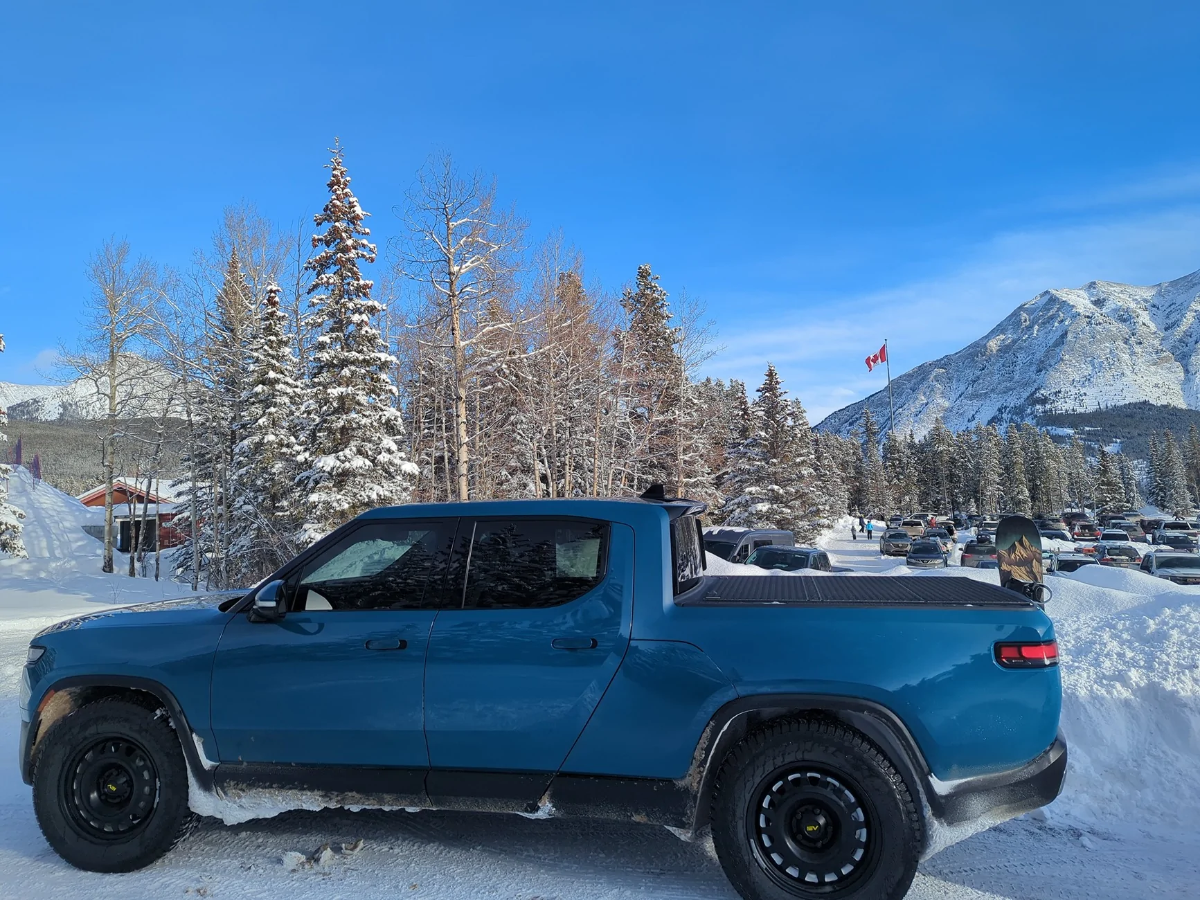 Rivian R1T R1S 🎄 Holiday Rivian Photo Fun – Win a Gift from BestEvMod! 🎄 1000011612