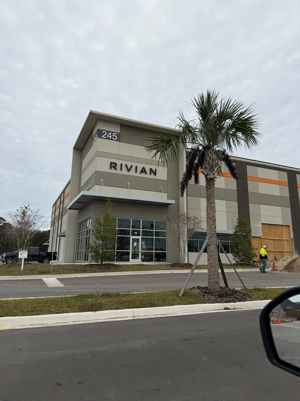 Rivian R1T R1S Jacksonville FL area Service Center coming IMG_0312