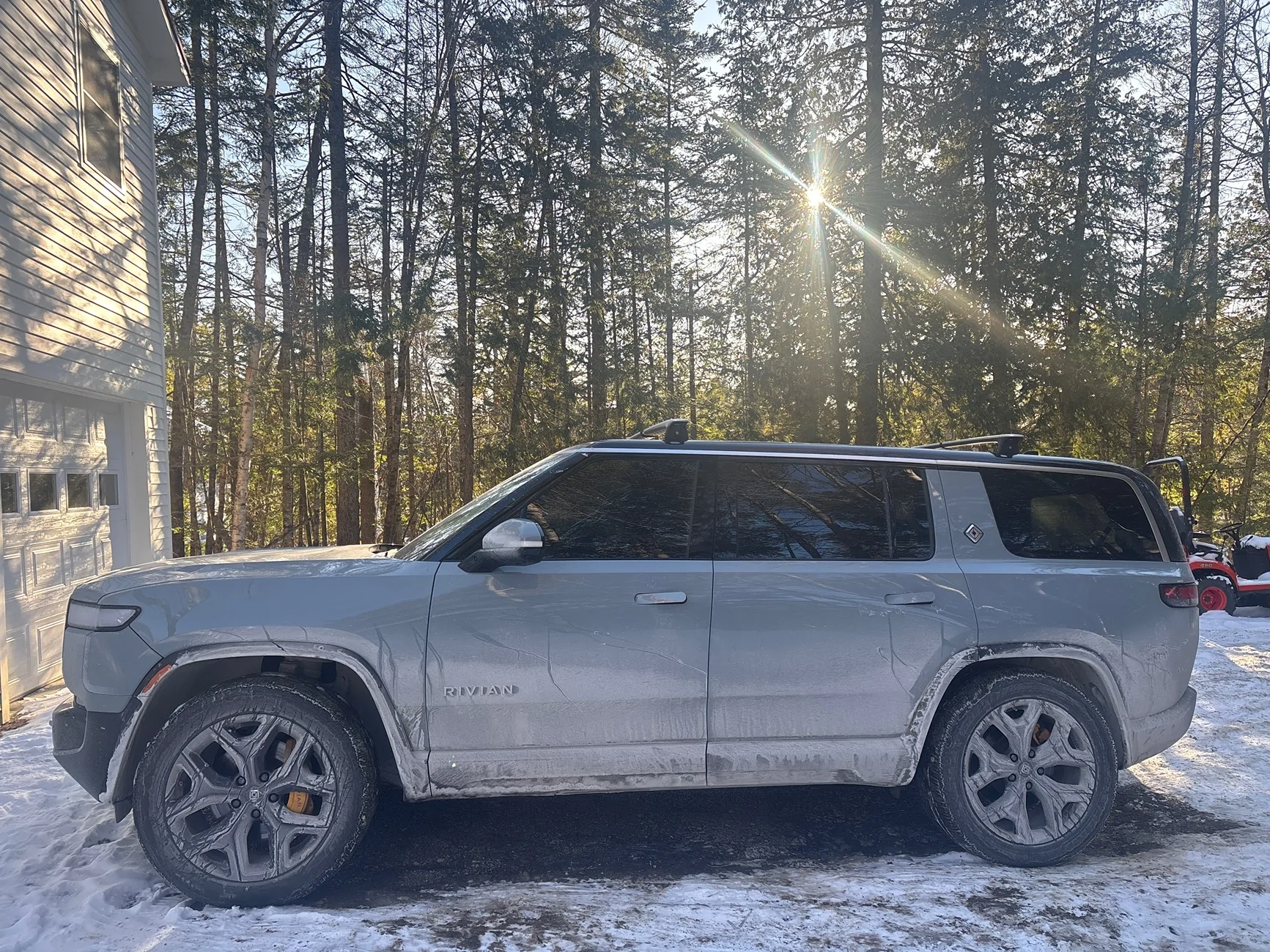 Rivian R1T R1S LIMESTONE R1T Photos imag