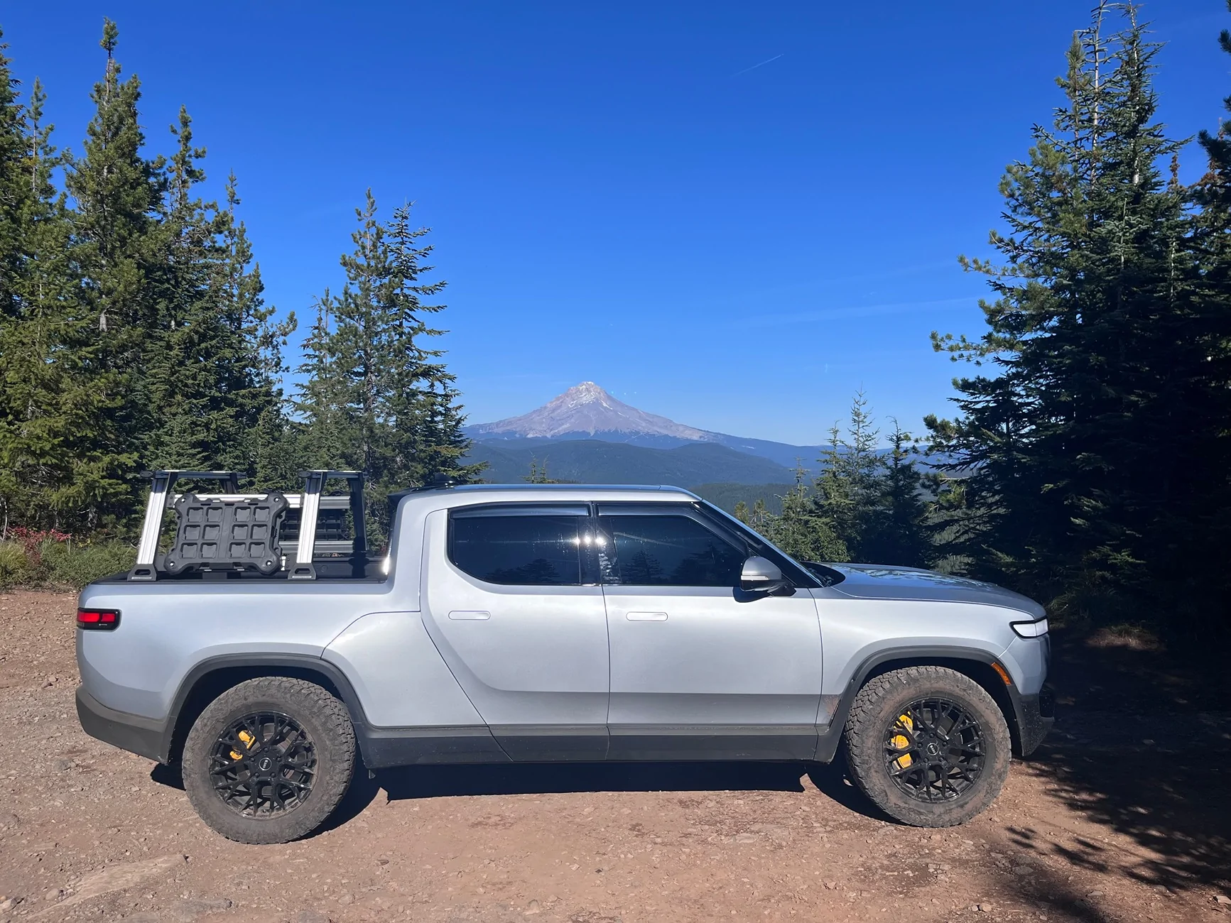 Rivian R1T R1S Range Industries Mariner Bed Rack 1000$ OBO IMG_6081