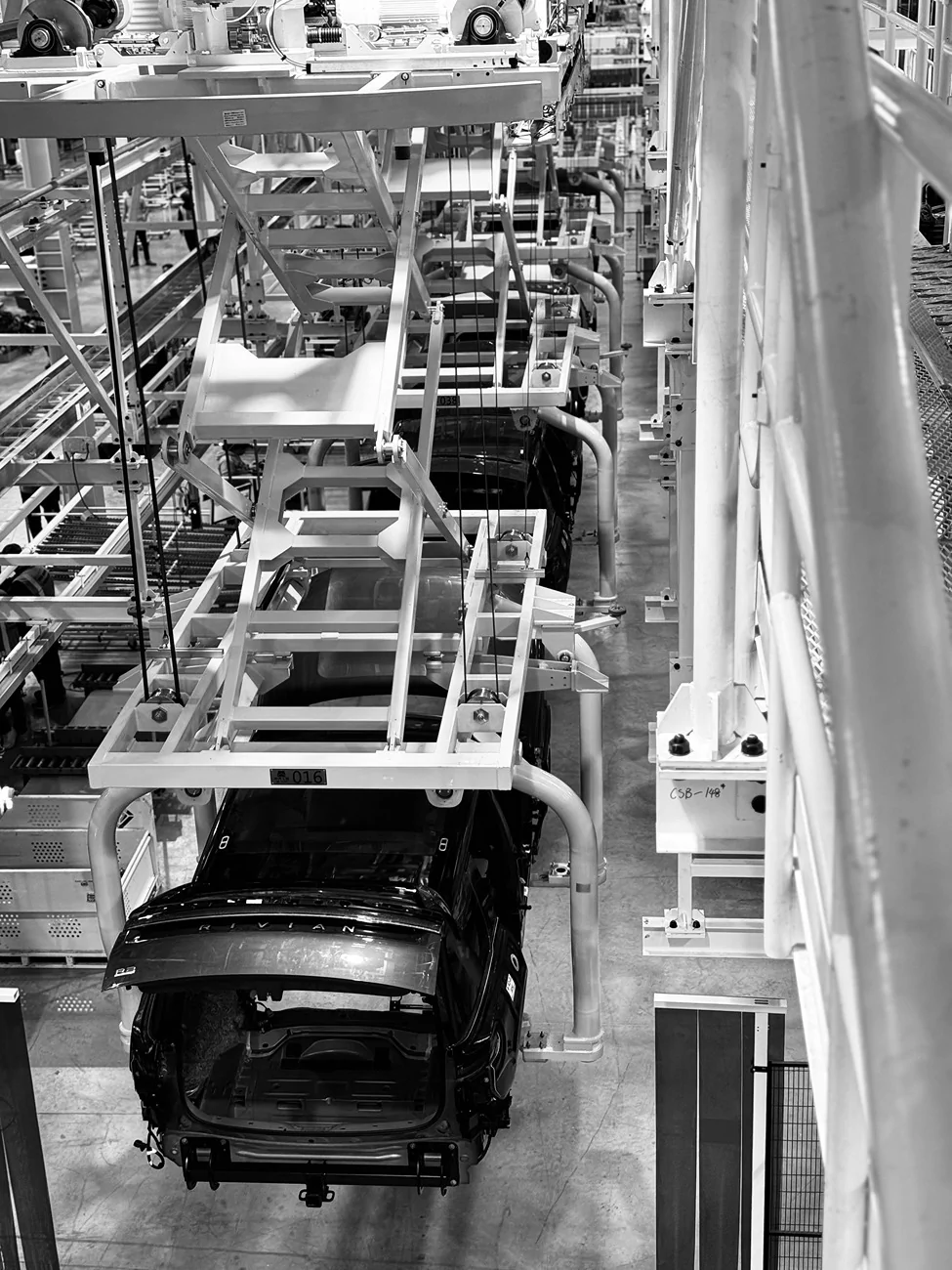 Rivian R1T R1S "R2 excited?!" assembly / production photos from RJ G-PrUsTXQAE4VqV