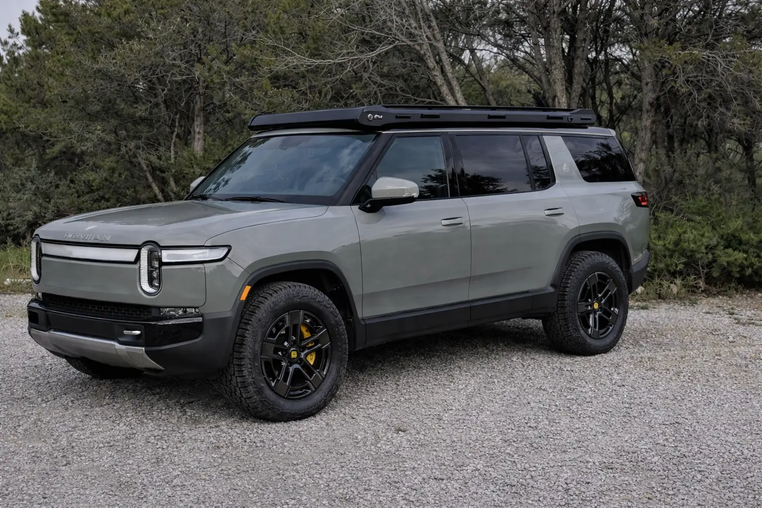 Rivian R1T R1S Custom r1s roof rack  from uptop overland 4runner rack ChatGPT Image Jan 8, 2026, 09_39_22 PM