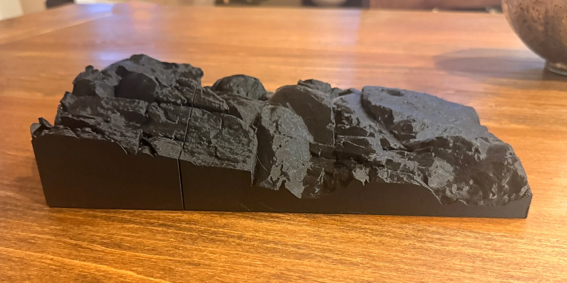 Rivian R1T R1S Rivian Die-Cast Model Rock Stand - DIY - 3D Print 20260112_120337780_iOS