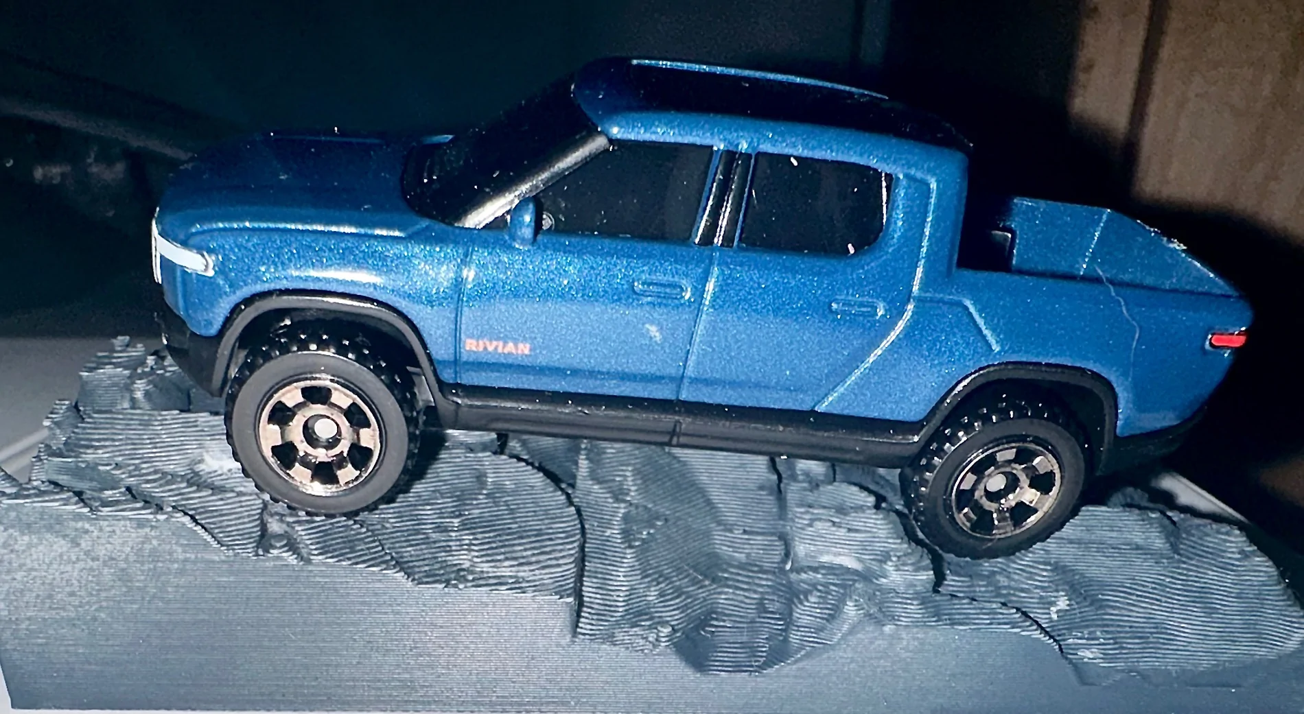 Rivian R1T R1S Rivian Die-Cast Model Rock Stand - DIY - 3D Print IMG_3949