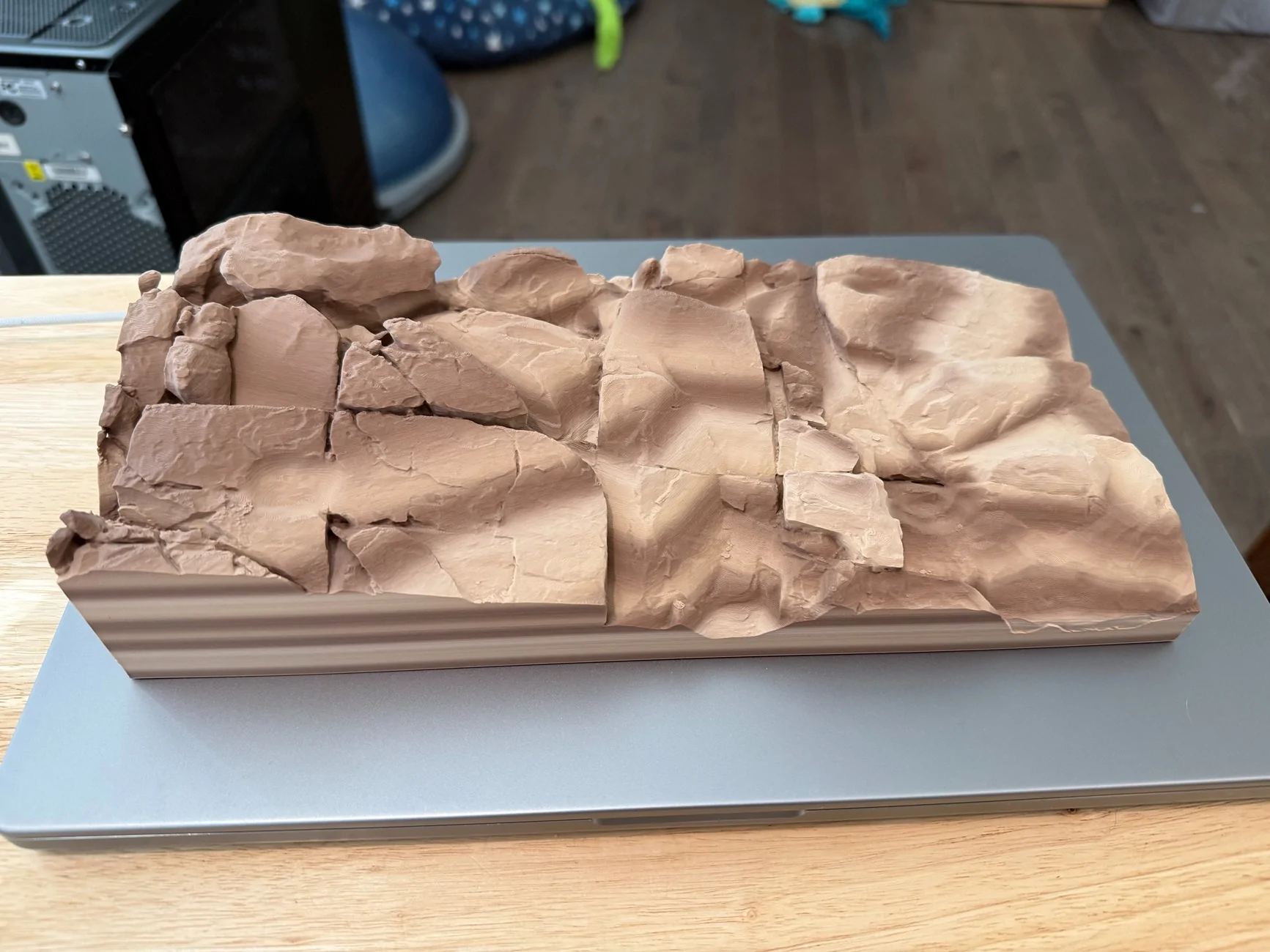 Rivian R1T R1S Rivian Die-Cast Model Rock Stand - DIY - 3D Print IMG_4120