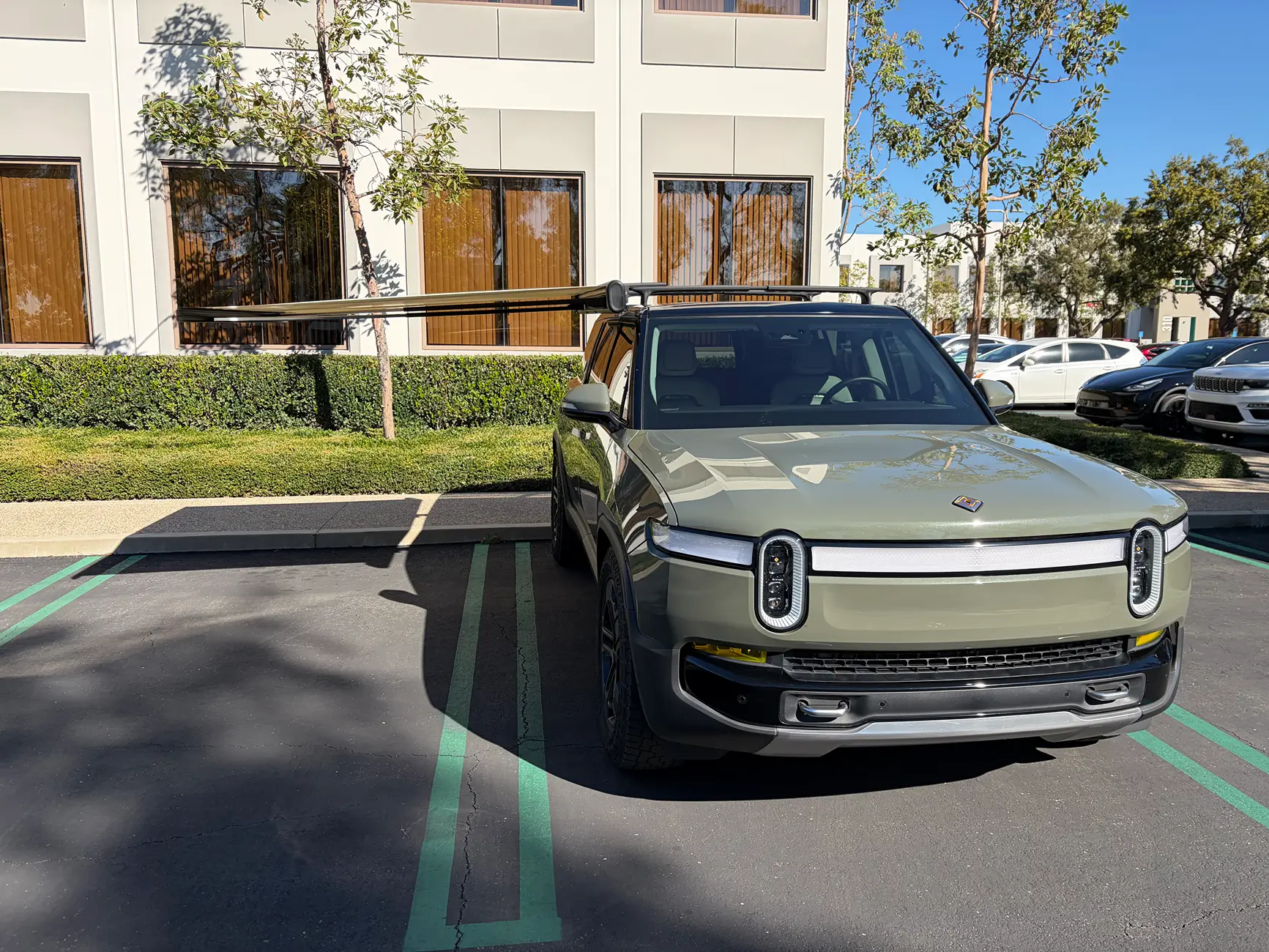 Rivian Rivian x Kammok + Side Mount Kit Solution. {filename}