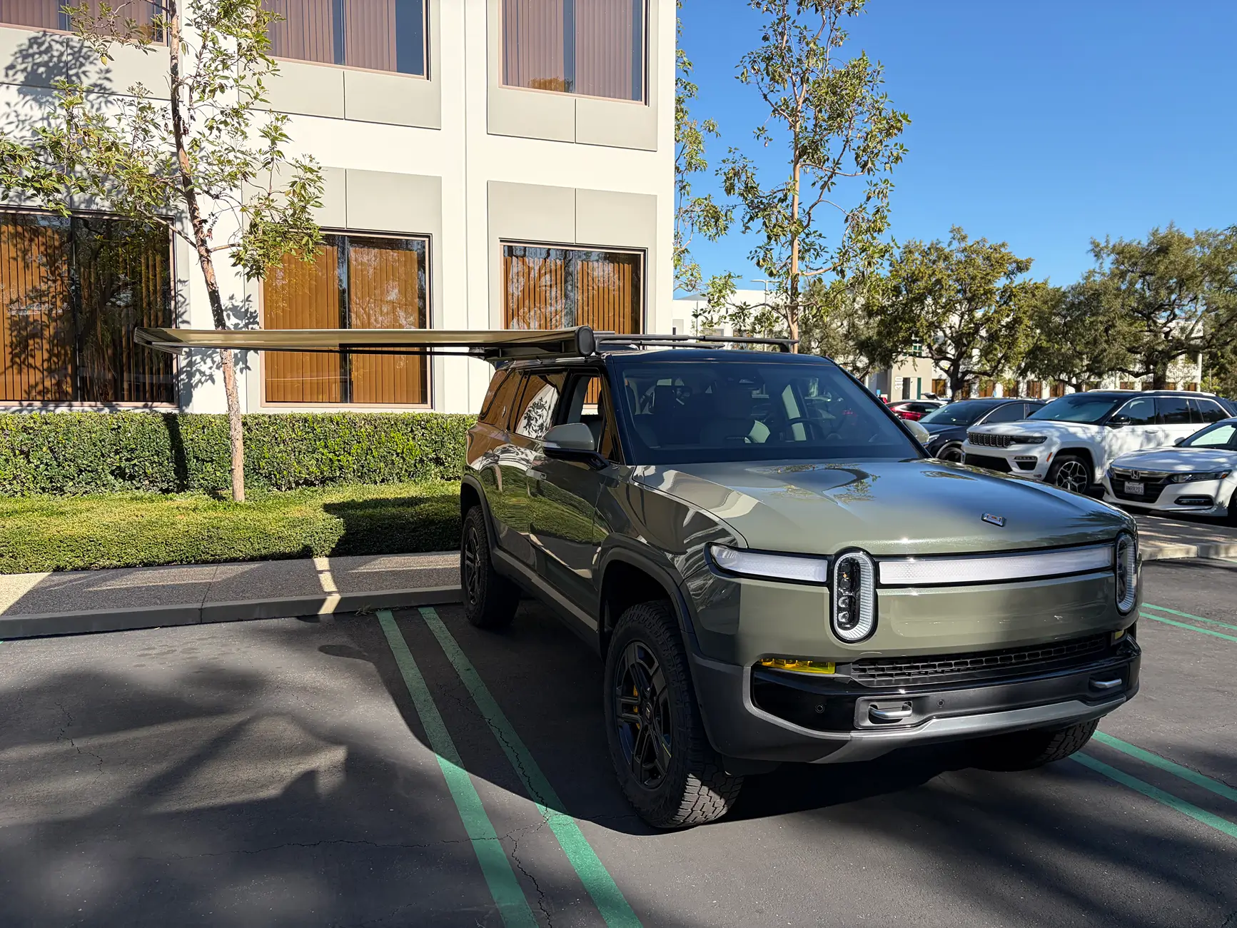 Rivian Rivian x Kammok + Side Mount Kit Solution. {filename}