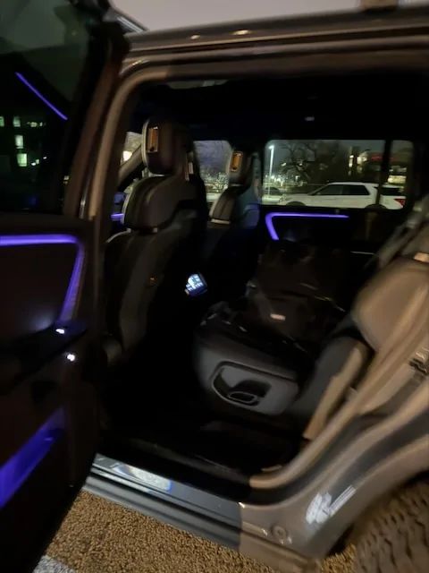 Rivian R1T R1S Wonky cabin lights when opening doors cabin left