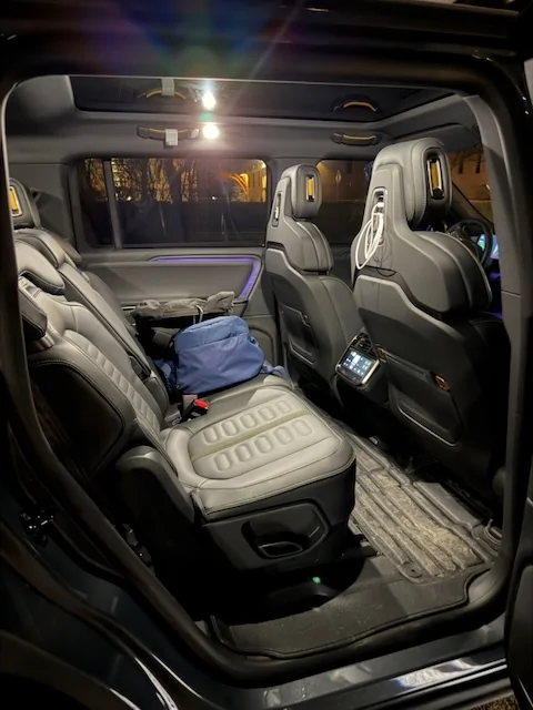 Rivian R1T R1S Wonky cabin lights when opening doors cabin right