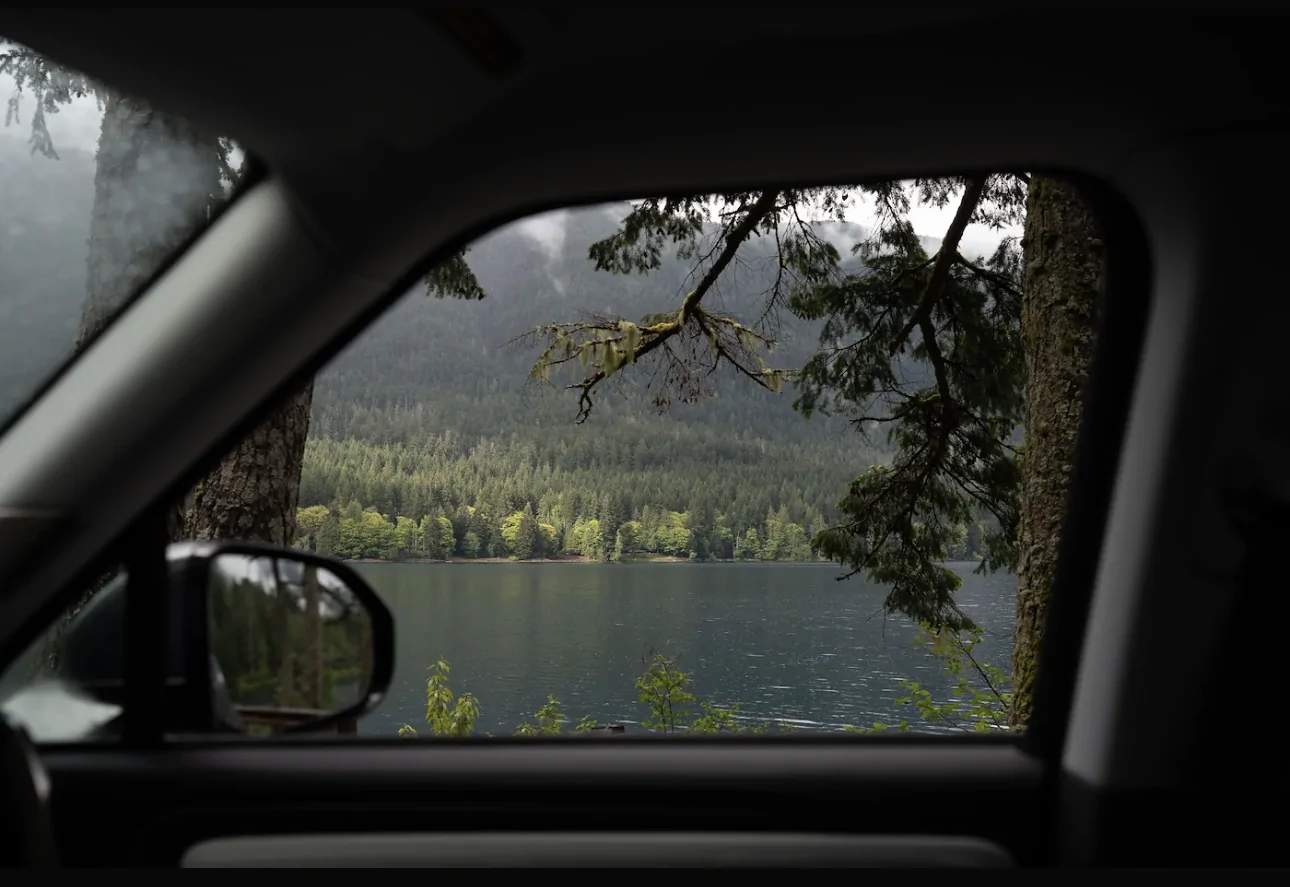 Rivian R1T R1S New RIVIAN GREEN Signature Color Revealed! 🌲 1768938664690-v8