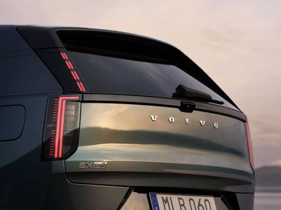 Rivian R1T R1S Rival: 2026 BMW iX3 reviews are impressive... R2 has its work cut out cTWHrgFxcUqfBZ_uUaW-9v-bioGn3m4Fcrh2_JsFiC7Qw&s=10