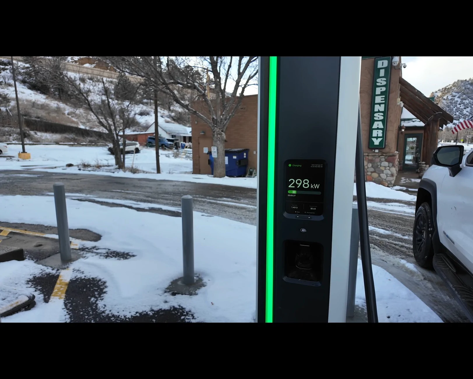 Rivian R1T R1S Gen 1.5 NACS Charging Dispenser Technical Specs (RAN Charger) Screenshot_20260125_125639_YouTube ReVanced