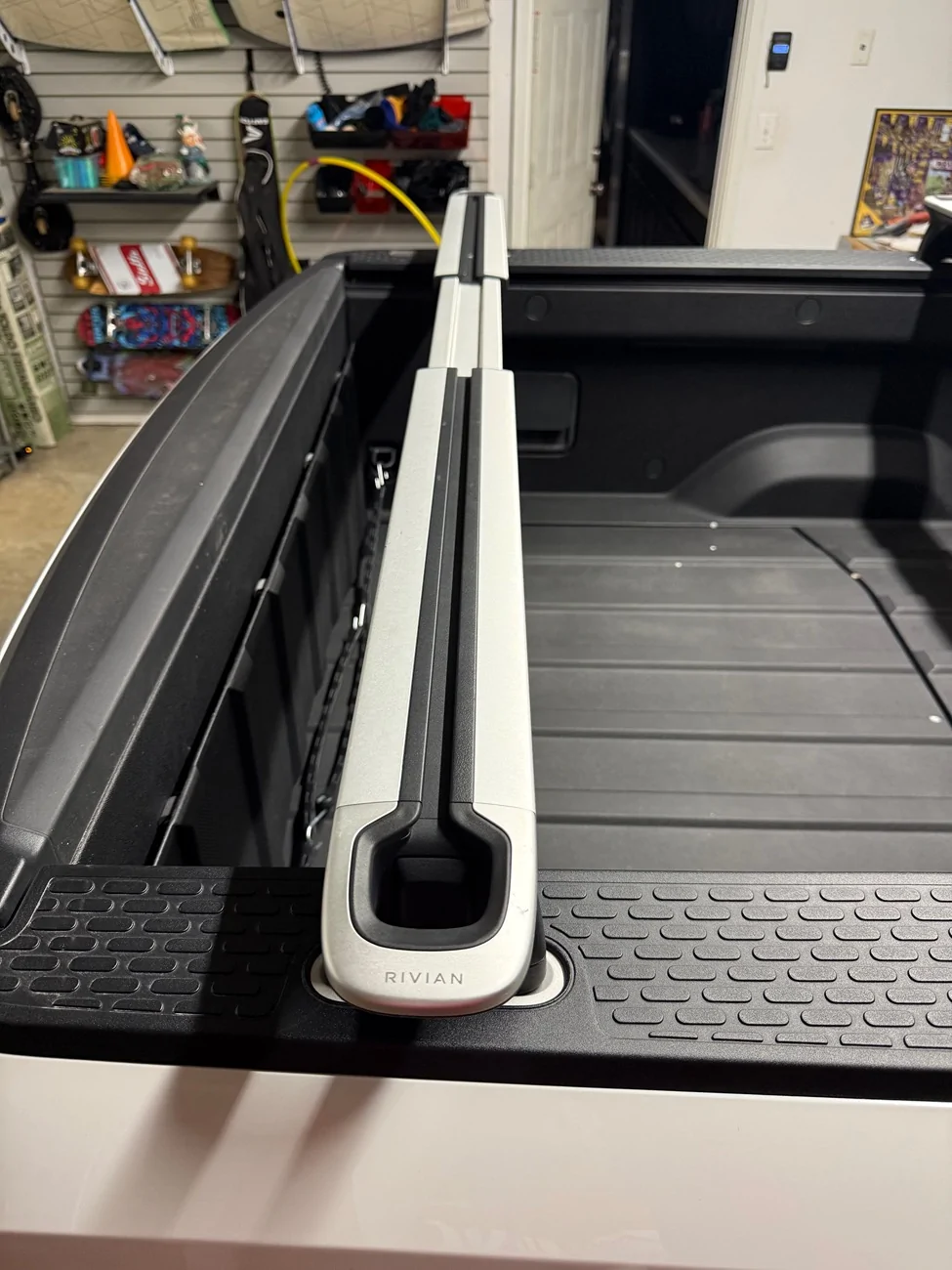 Rivian R1T R1S SOLD - Cargo crossbars for sale IMG_2143