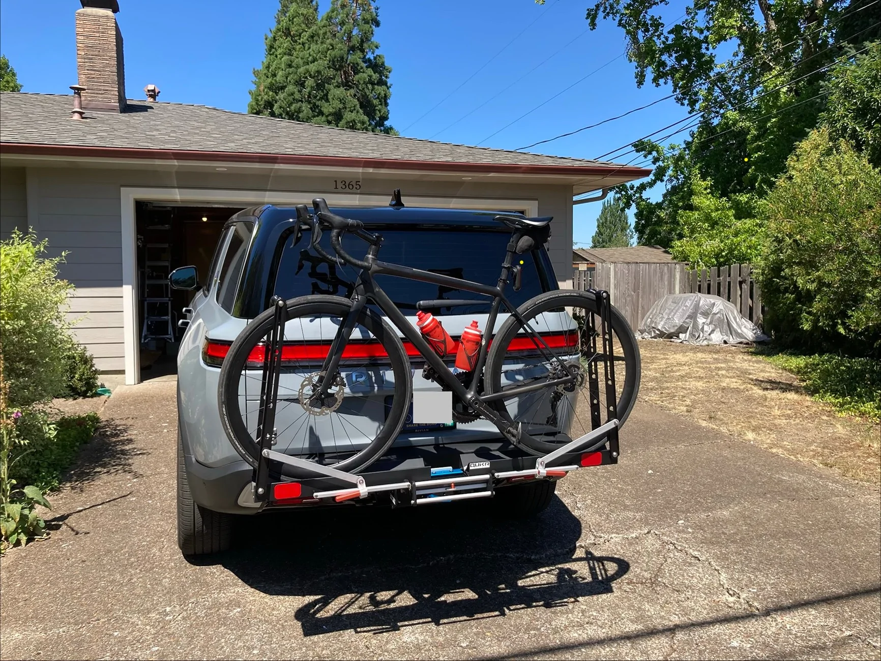 Rivian R1T R1S Bike Rack on R2? IMG_4835