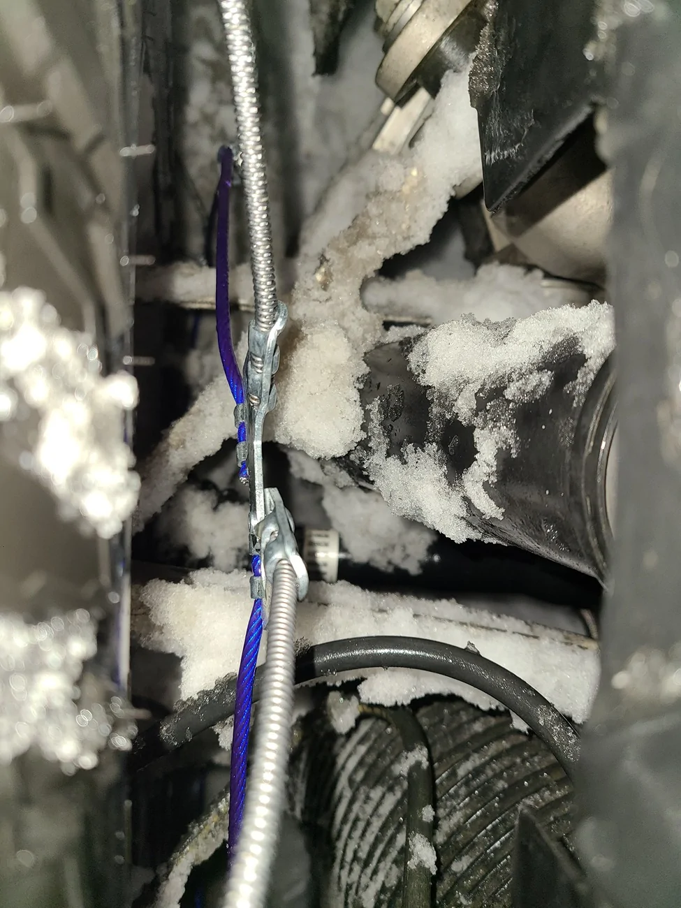 Rivian R1T R1S Snow tire chain recommendations? 20240117_073726