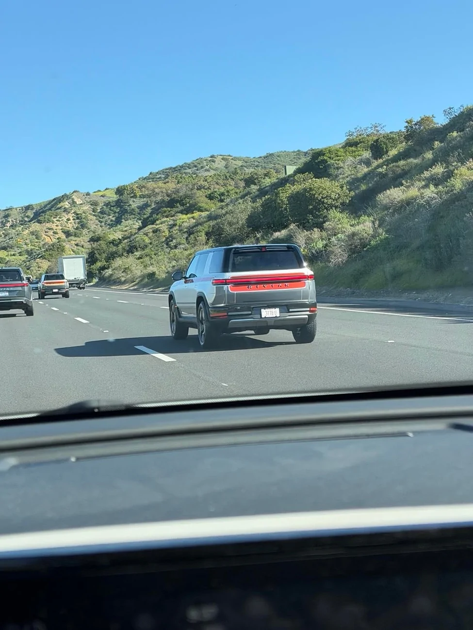Rivian R1T R1S R2 spotted with new stripes and vinyl graphics design (2/2/26) IMG_0965