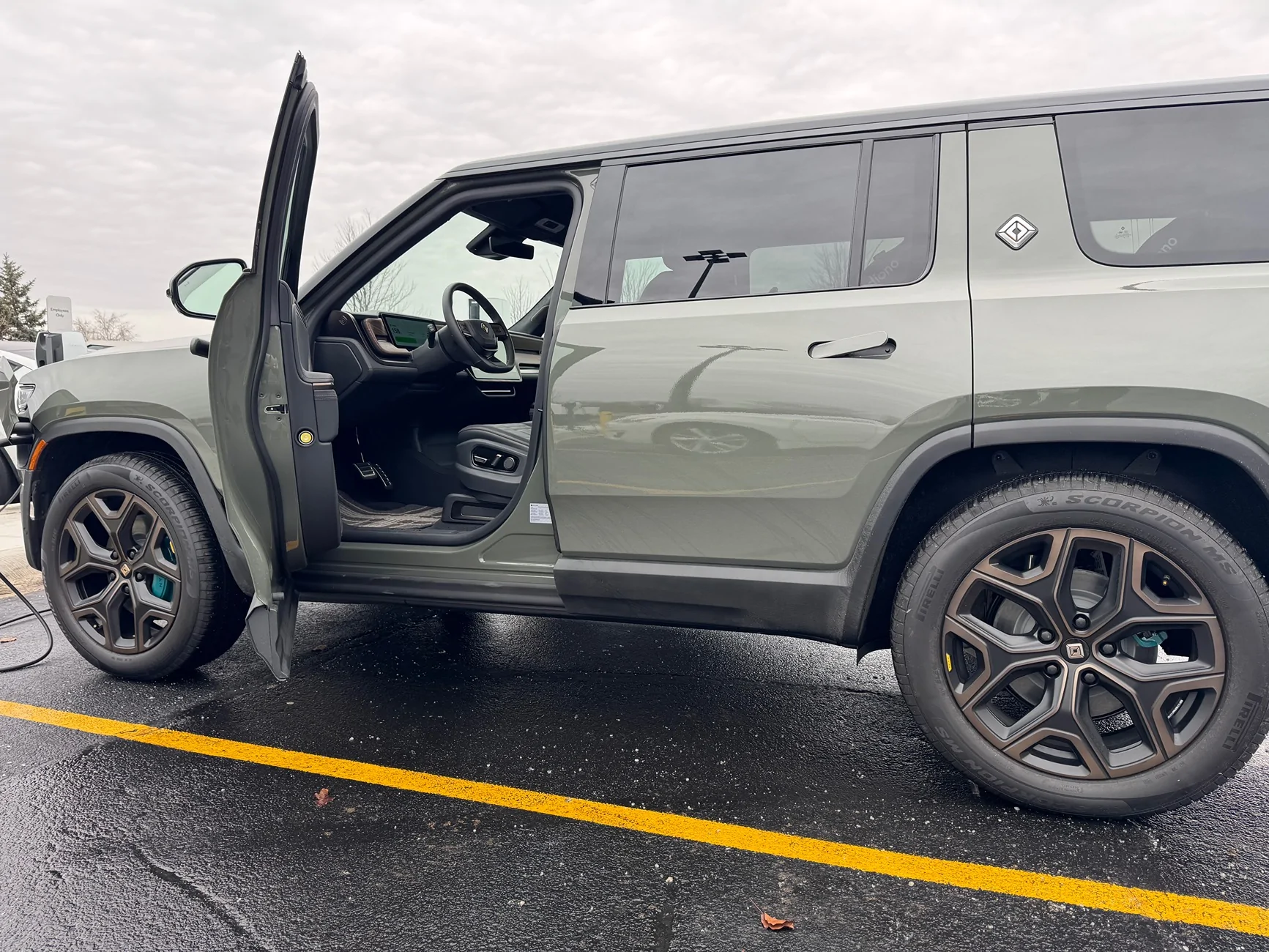 Rivian R1T R1S 2026 R1 Quad Max Delivery Tracker IMG_4608