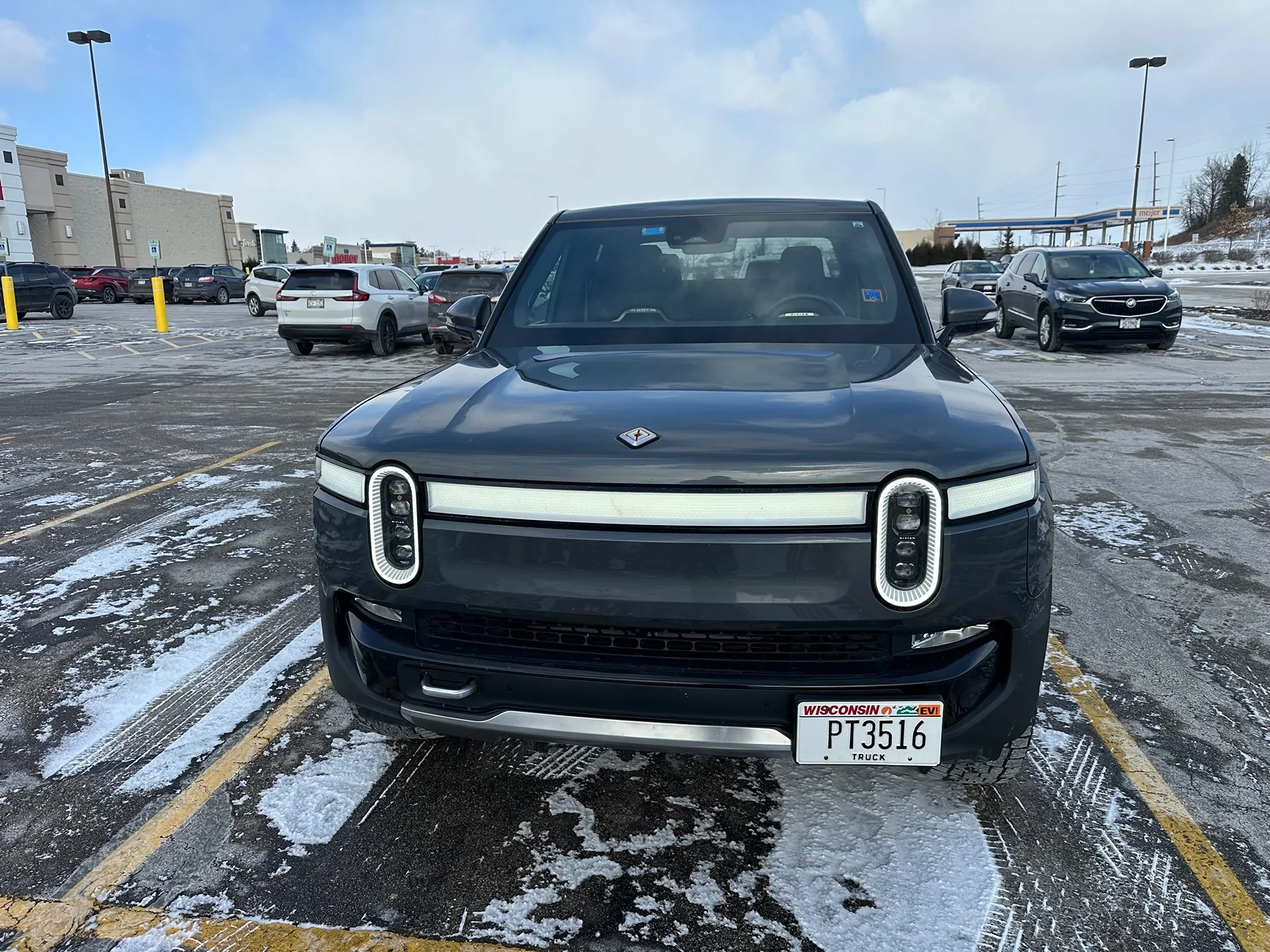 Rivian R1T R1S Sold 2022 Rivian R1T Adventure IMG_3355