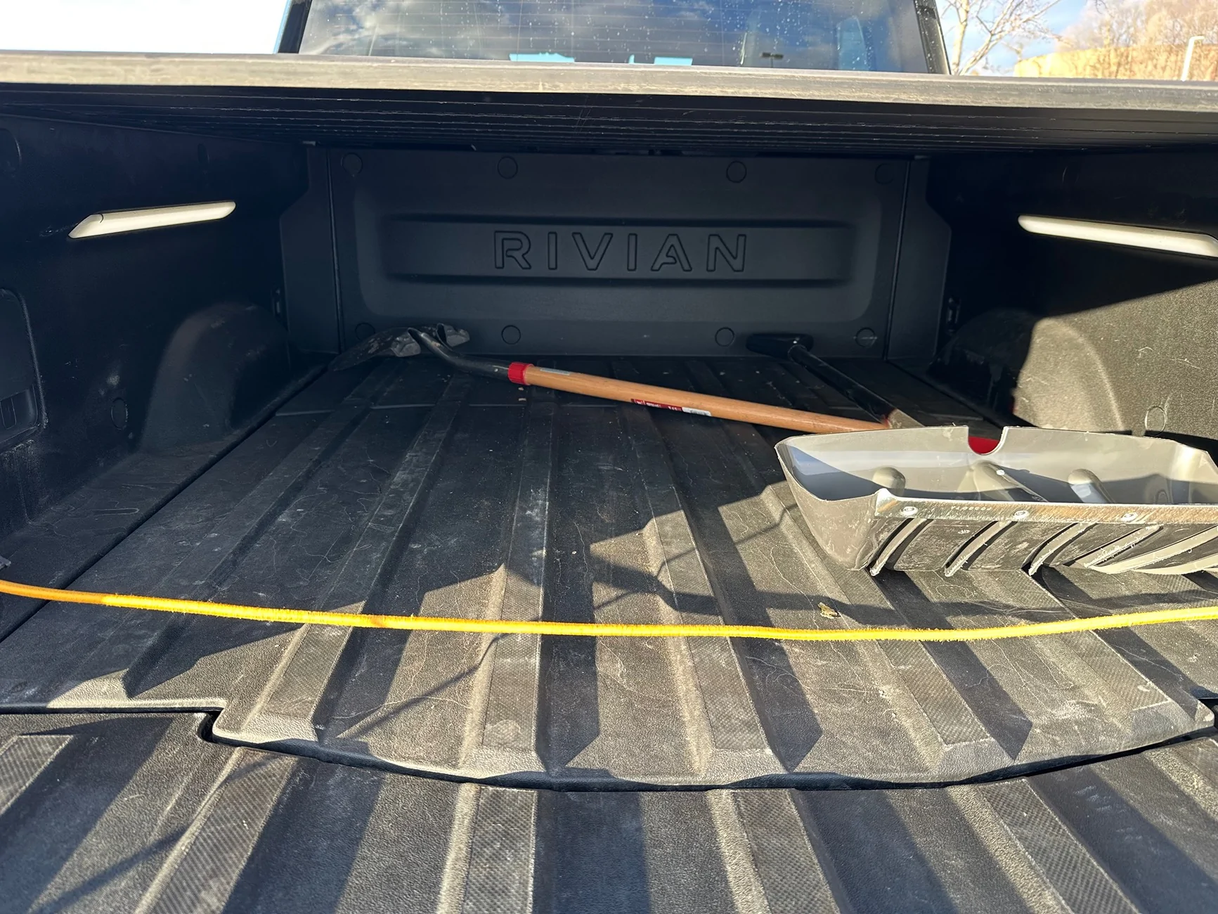 Rivian R1T R1S Sold 2022 Rivian R1T Adventure IMG_3378