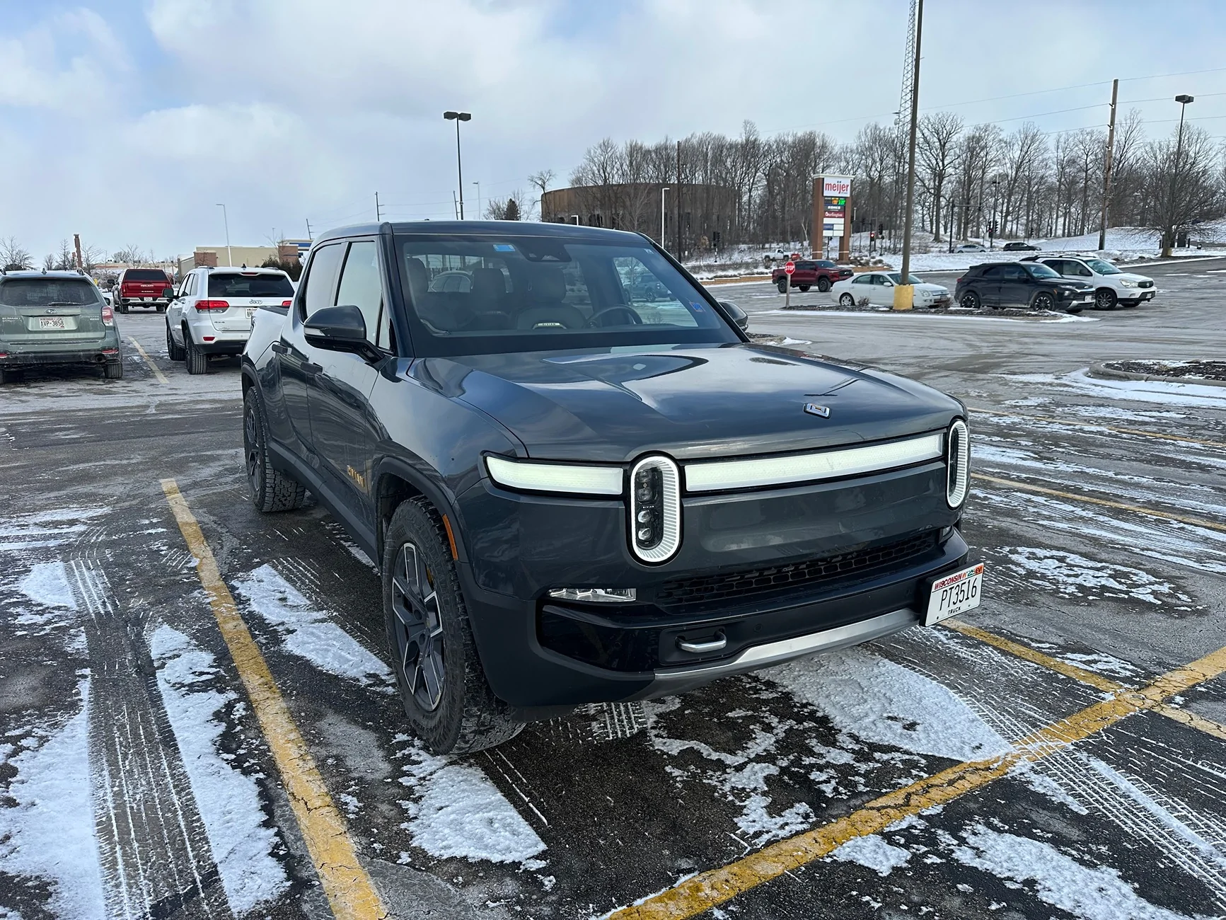 Rivian R1T R1S Sold 2022 Rivian R1T Adventure IMG_3354