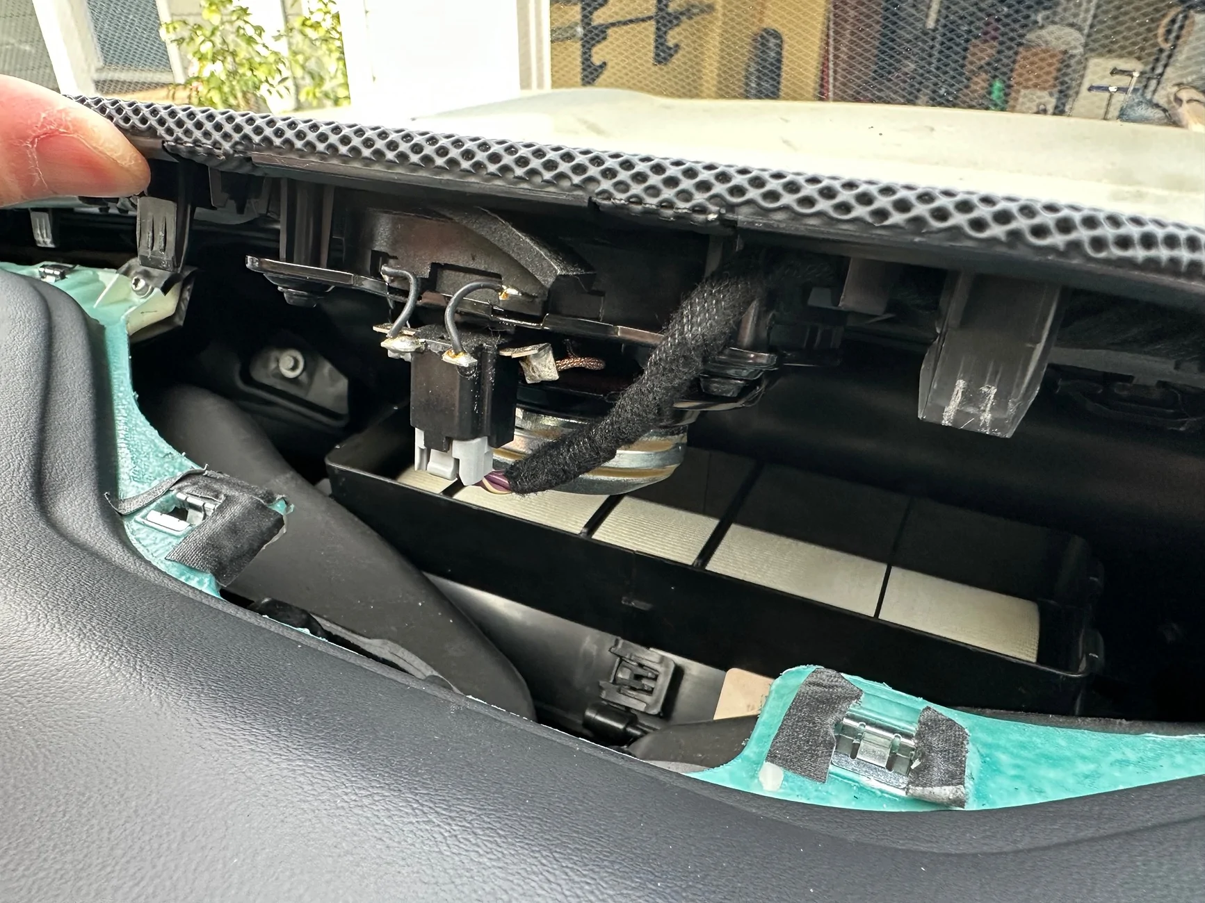 Rivian R1T R1S Fixed rattle under front dash mesh, once and for all. IMG_4682