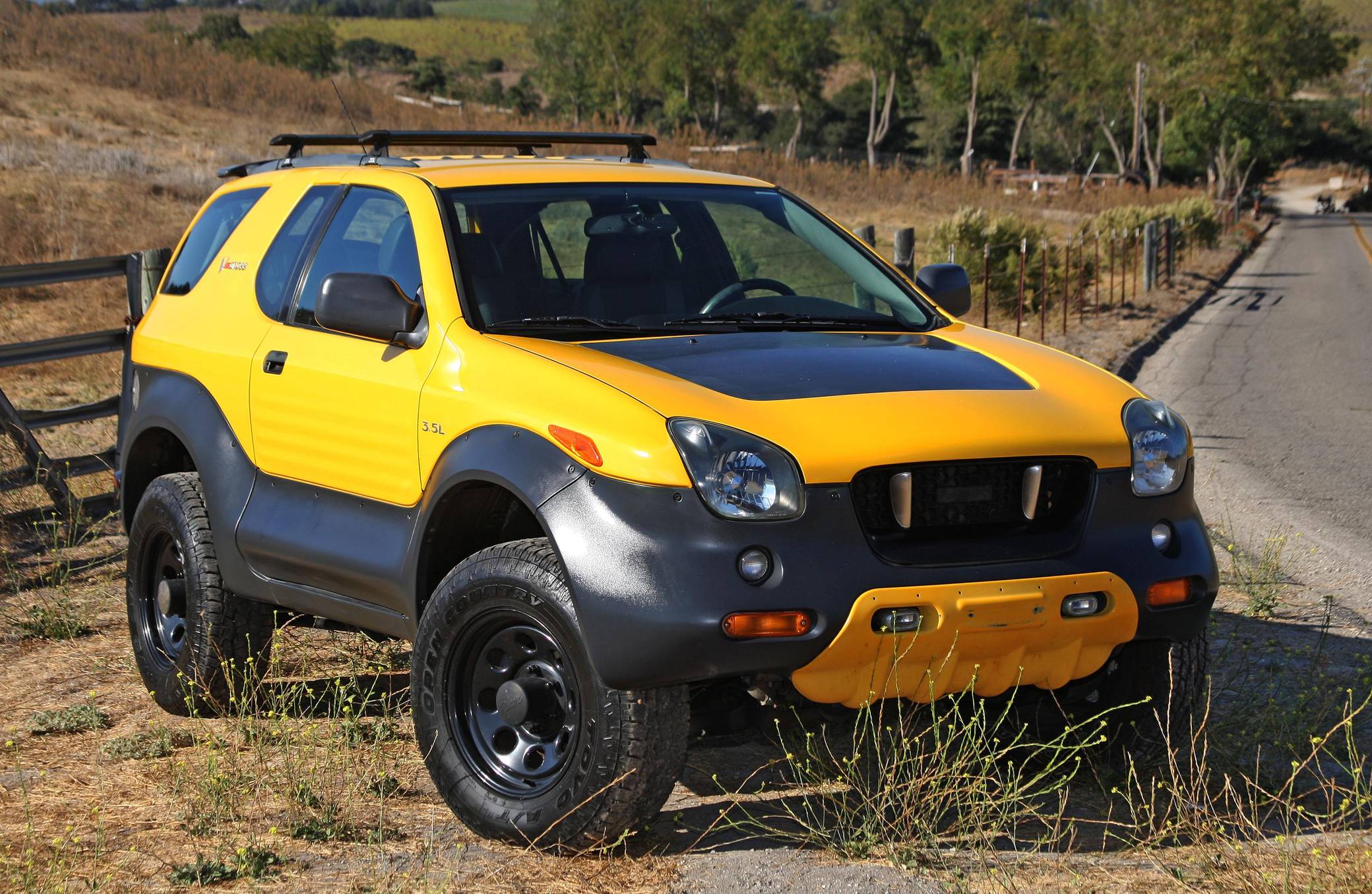 Rivian R1T R1S 2026 Rivian R2 Specs & Reviews!! 300+ Mile Range, 10-80% Charge in 30 Min, 656 hp / 609 lb-ft, 0-60 mph in 3.6s, dimensions 7qnHfjgX