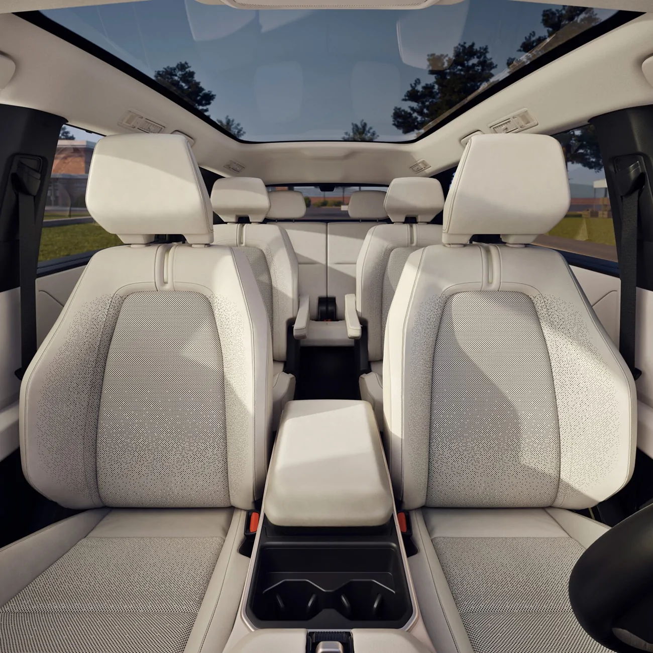 Rivian R1T R1S Toyota Announces 3-Row Highlander EV IMG_4689