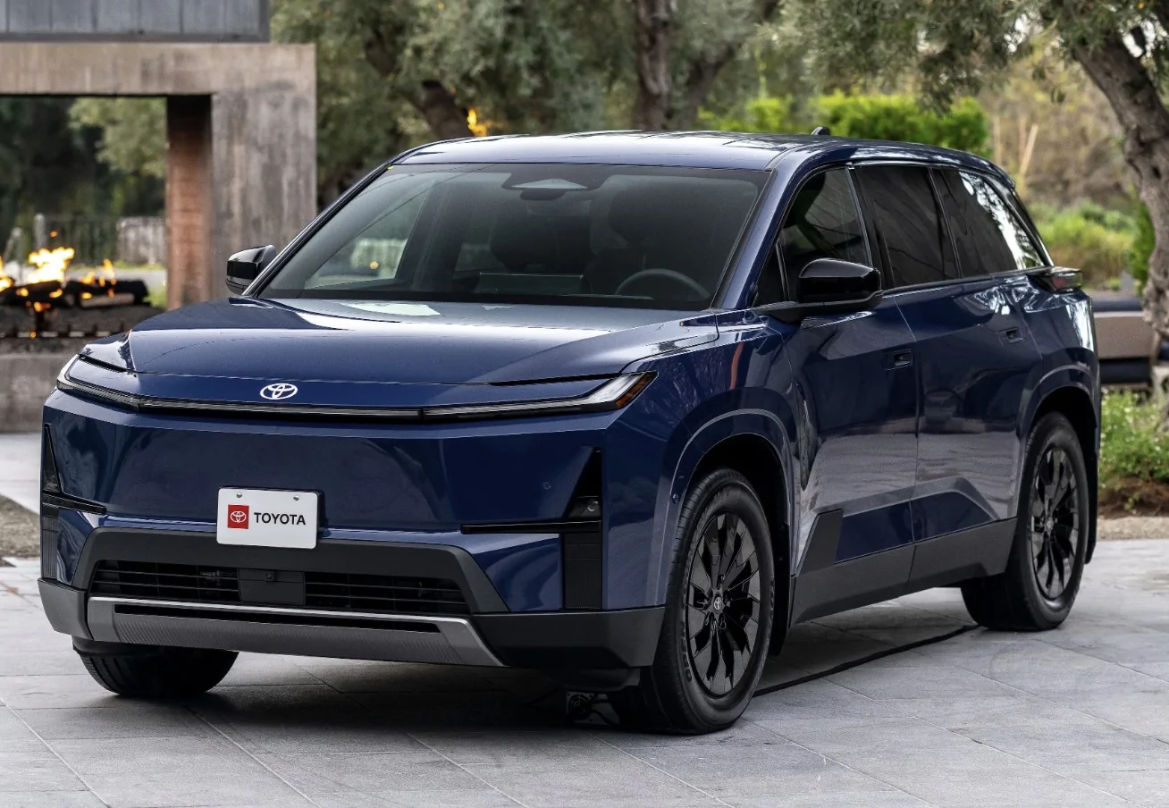 Rivian R1T R1S R2 Website Updated. Pricing, Options Coming March 12 Screenshot 2026-02-10 221211