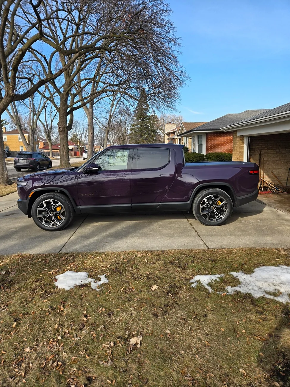 Rivian R1T R1S Borealis Purple R1T Delivery Day! 149714-a188c213c7355ba6785c86a5c05dc693