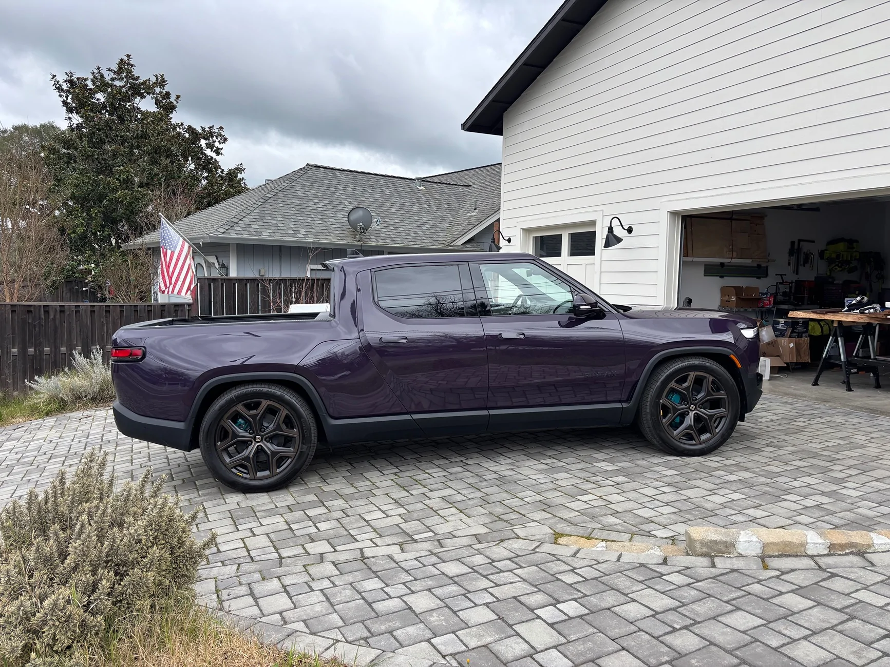 Rivian R1T R1S "Borealis" purple limited-edition paint color revealed! IMG_3066