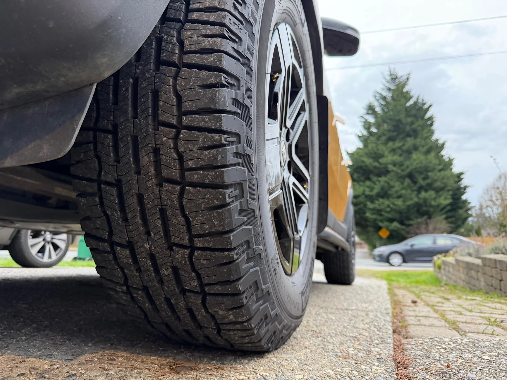 Rivian R1T R1S 20” Tire Efficiency Differences on Tri? IMG_4233