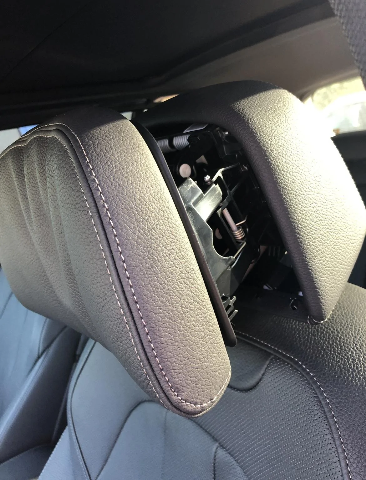 Rivian R1T R1S NHTSA now has a R1T & R1S for their Database 2FAAA7E3-E6C7-49AA-85CC-52E374532F87