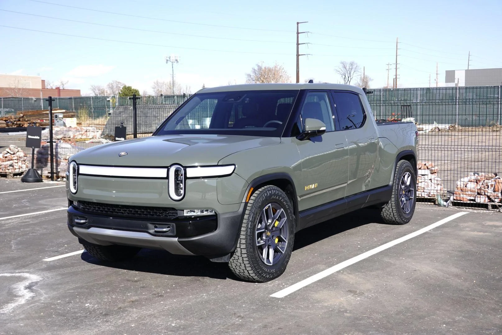 Rivian R1T R1S Colorado Checking In _DSC0040