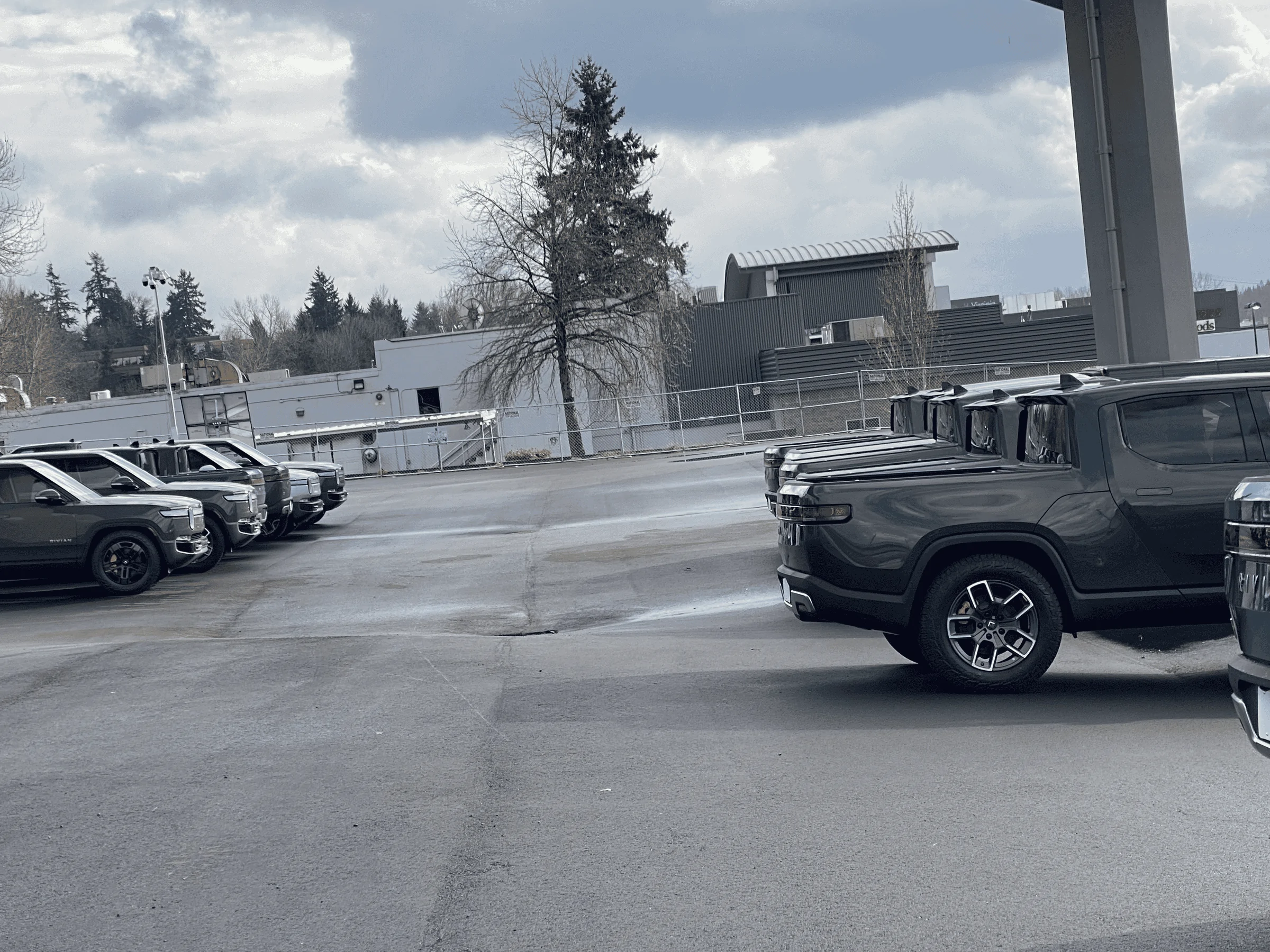 Rivian R1T R1S PNW Roll Call tempImage90FhaF