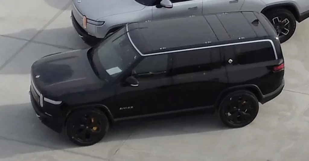 Rivian R1T R1S Anyone with R1S Been Contacted by Guide with Delivery Confirmation? B5162F2C-0205-4C8A-A09F-97C60EC537C2