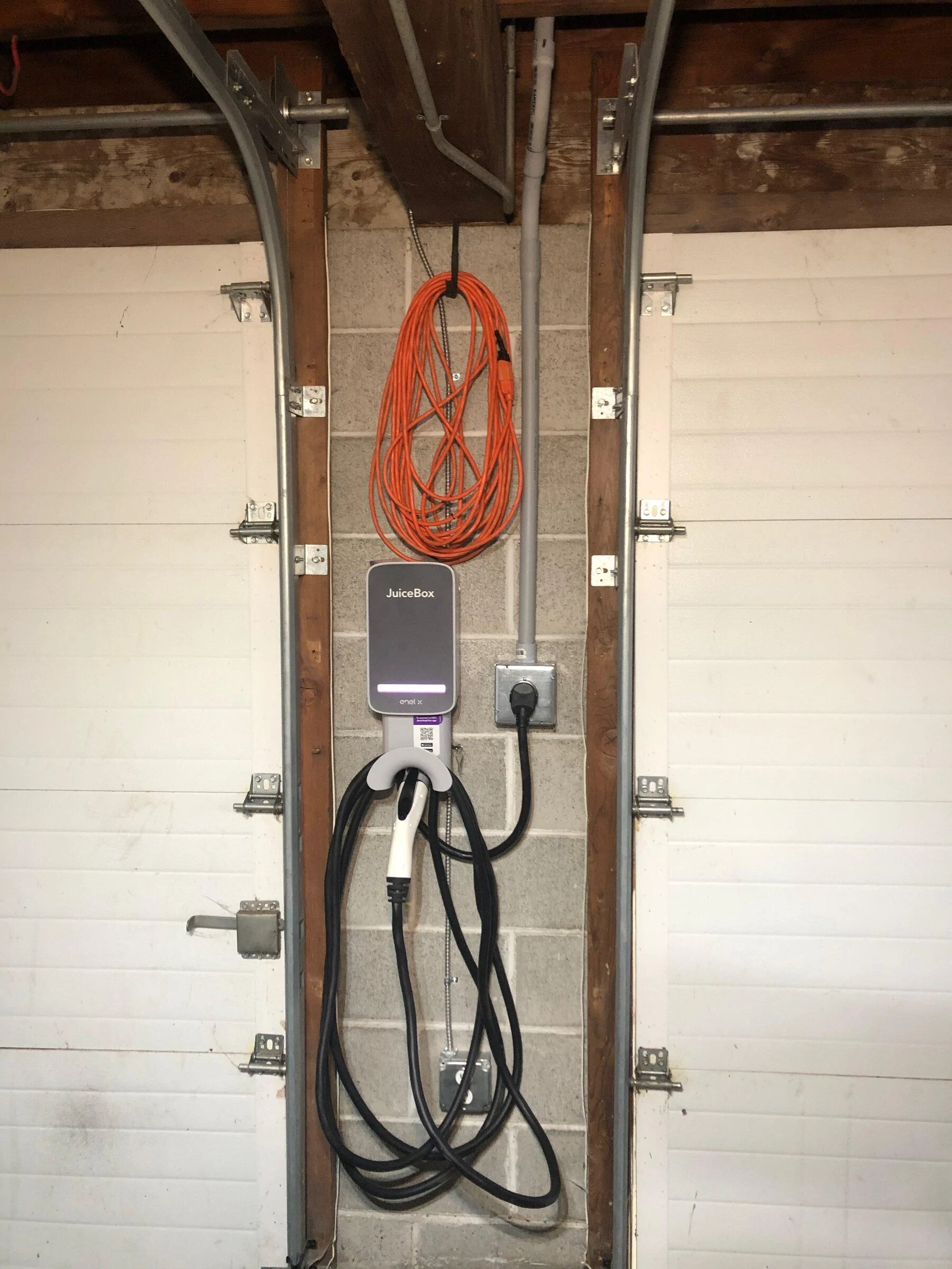 Rivian R1T R1S Juicebox 48 Load Sharing Setup IMG_3605