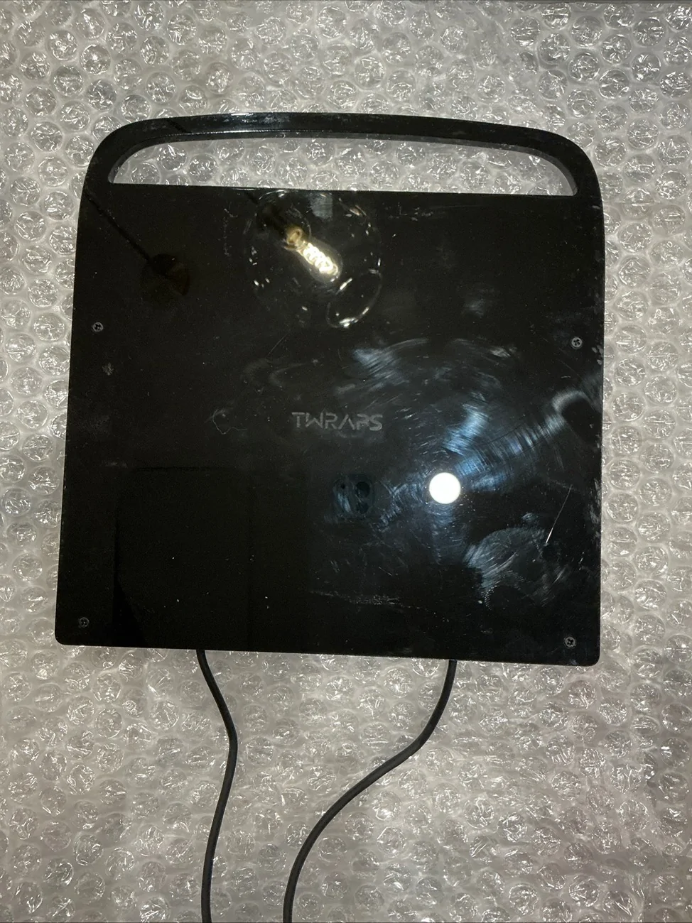 Rivian R1T R1S TWRAPS wireless phone charger IMG_0189