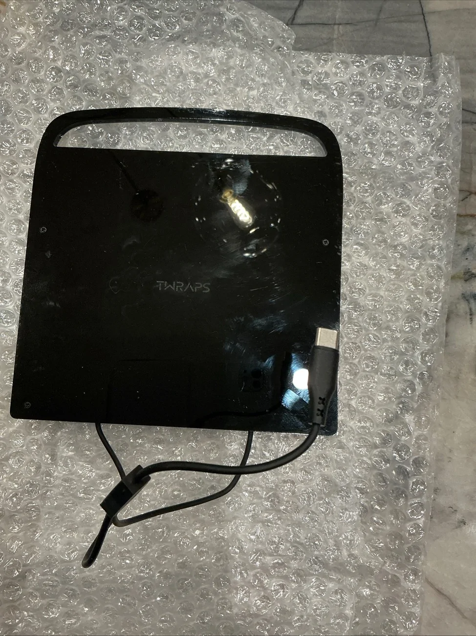 Rivian R1T R1S TWRAPS wireless phone charger IMG_0190
