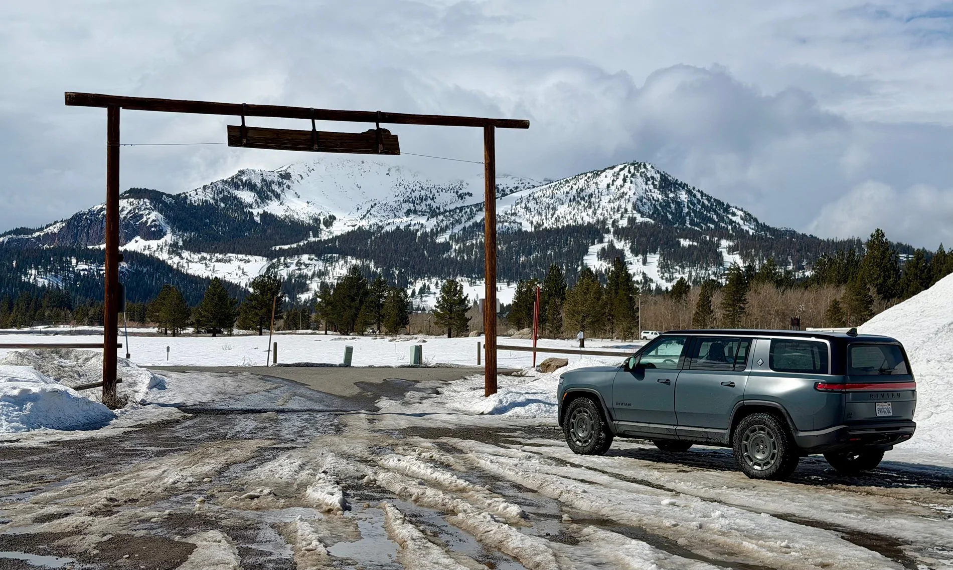 Rivian R1T R1S Random Rivian Photos of the Day - Post Yours! 📸 IMG_6314