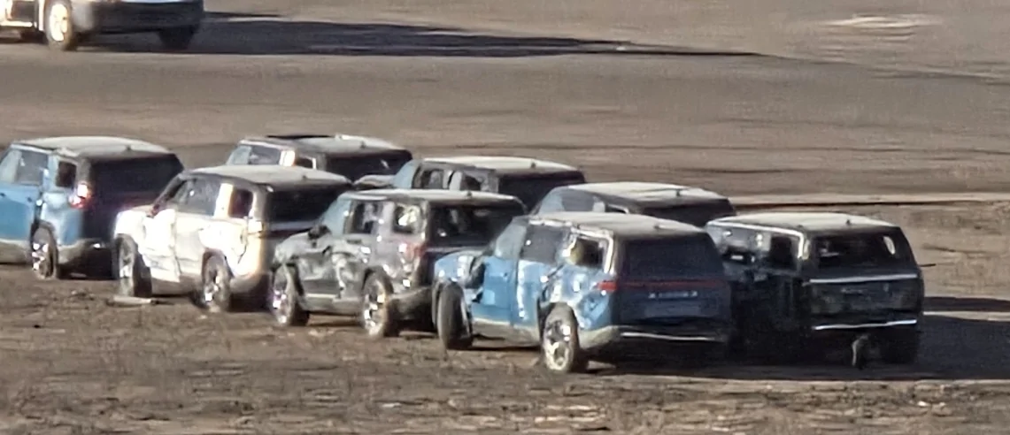 Rivian R1T R1S My R1S delivery adventure. Delivered 1/13/2024 (R2 and R3 vids inside!) 20260225_080818
