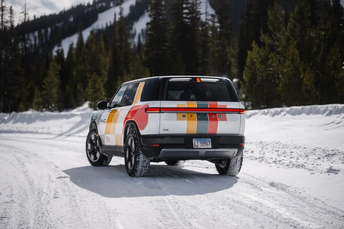 Rivian R1T R1S RAD! Rivian Adventure Department officially launched! RAD R2, R1S, R1T unveiled HCINlB5X0AEJ62N