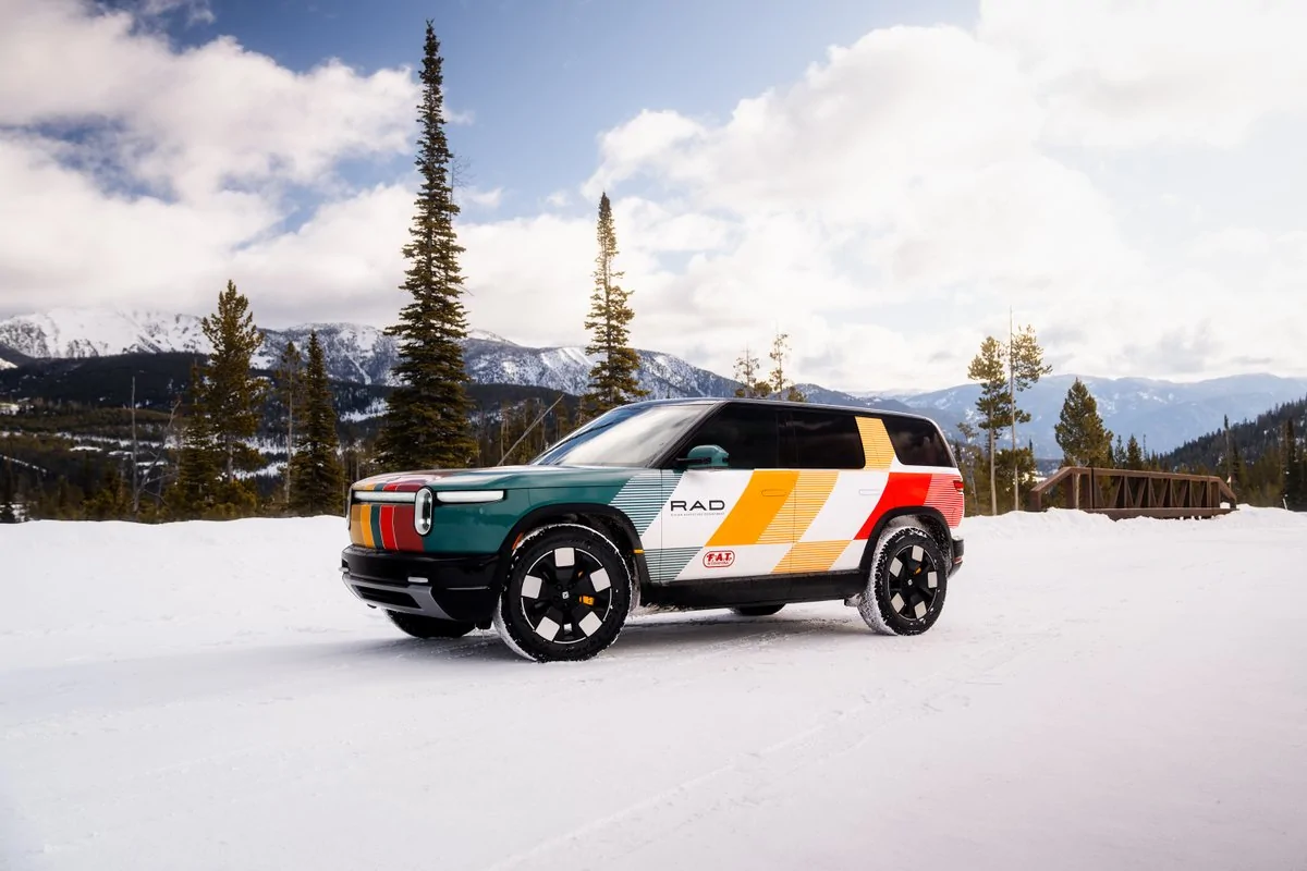 Rivian R1T R1S RAD! Rivian Adventure Department officially launched! RAD R2, R1S, R1T unveiled HCINlB_WEAA6Q1M