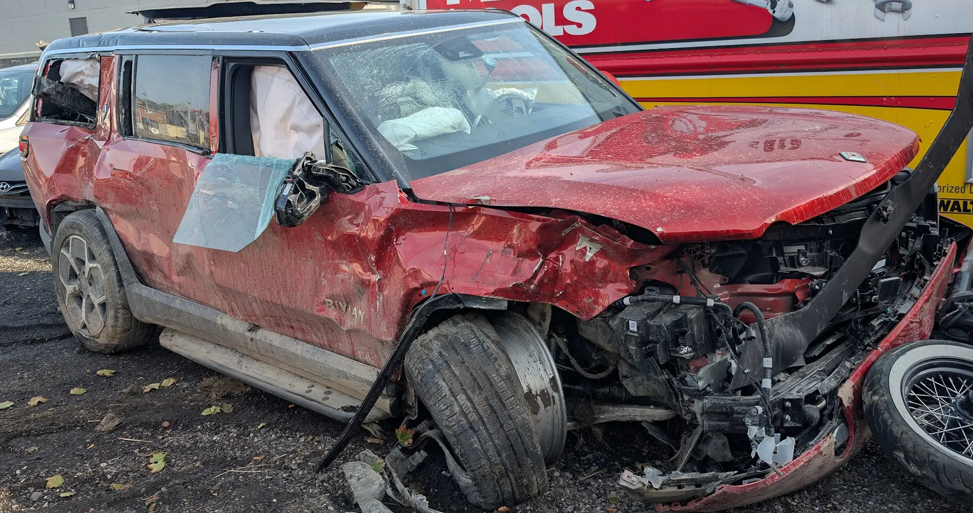 Rivian R1T R1S Passenger airbag locations? 1772212190172-fa