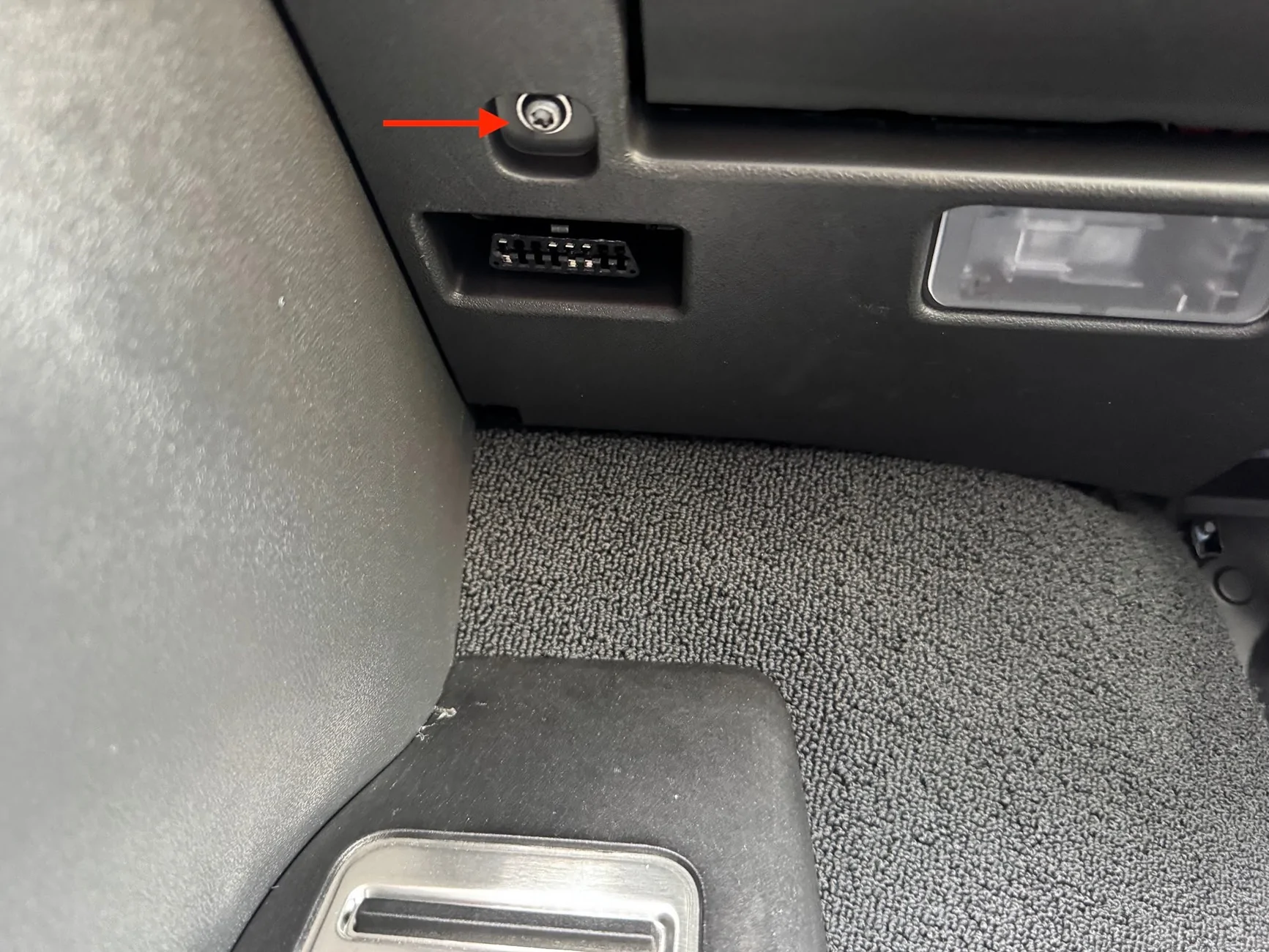 Rivian R1T R1S 50W Mobile GMRS Hidden Install - Midland MXT575 (full DIY build) IMG_2579