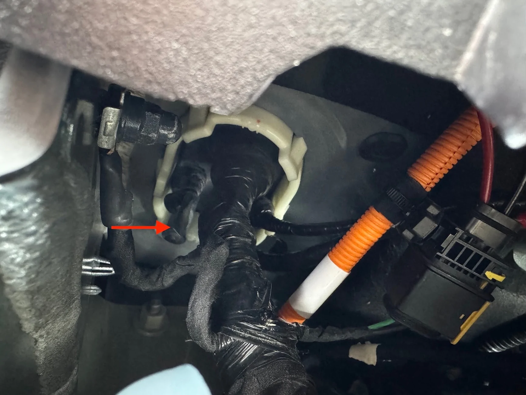 Rivian R1T R1S 50W Mobile GMRS Hidden Install - Midland MXT575 (full DIY build) IMG_2601