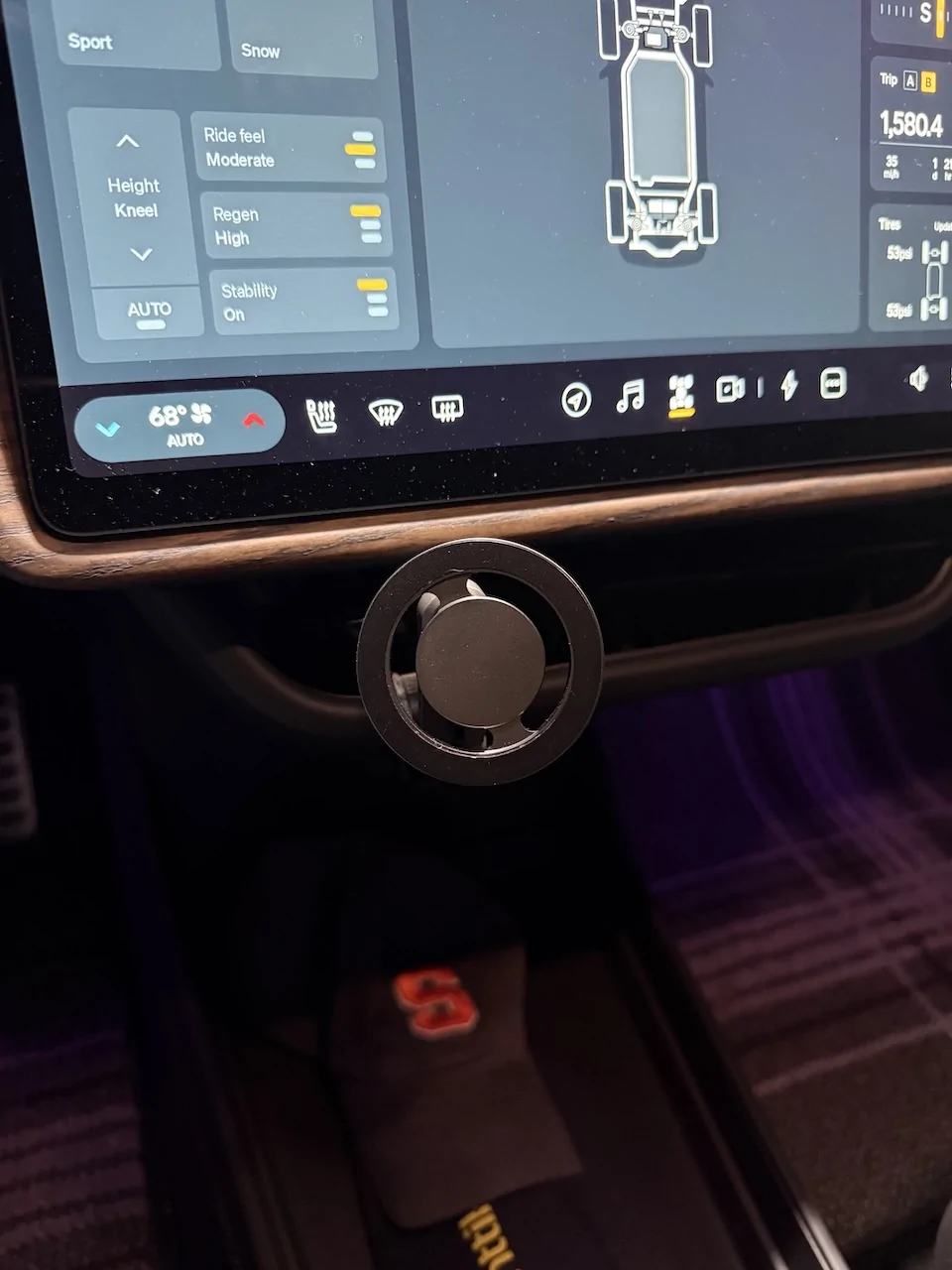 Rivian R1T R1S What sticks to this dash material???? mountPic3